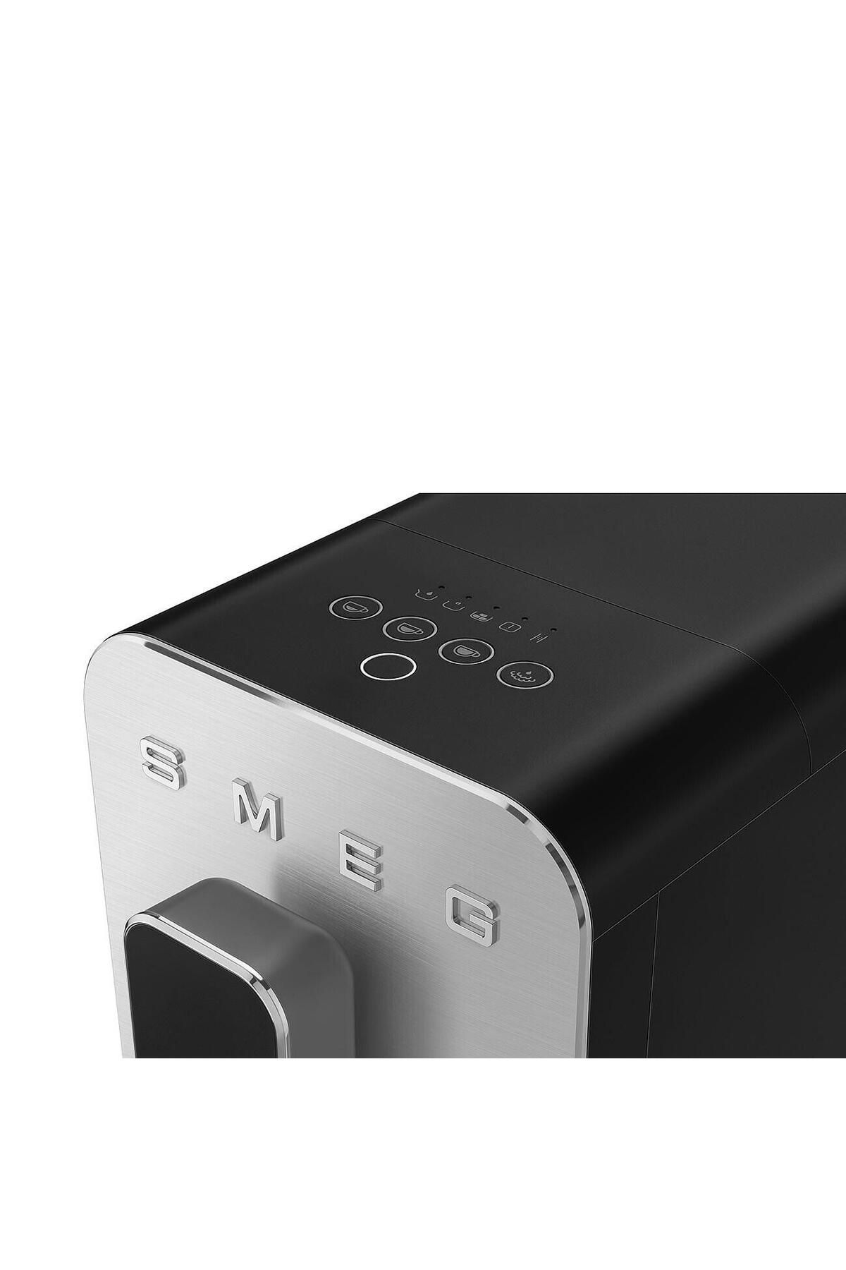 SMEG Bcc12blmeu Mat Siyah Espresso Otomatik Kahve Makinesi