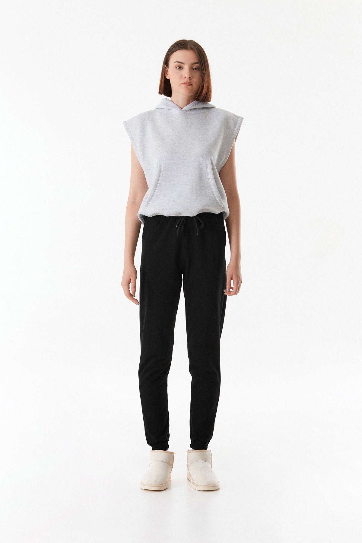 Fulla Moda-Basic Designed Jogger Sweatpants with Elastic Waist 5