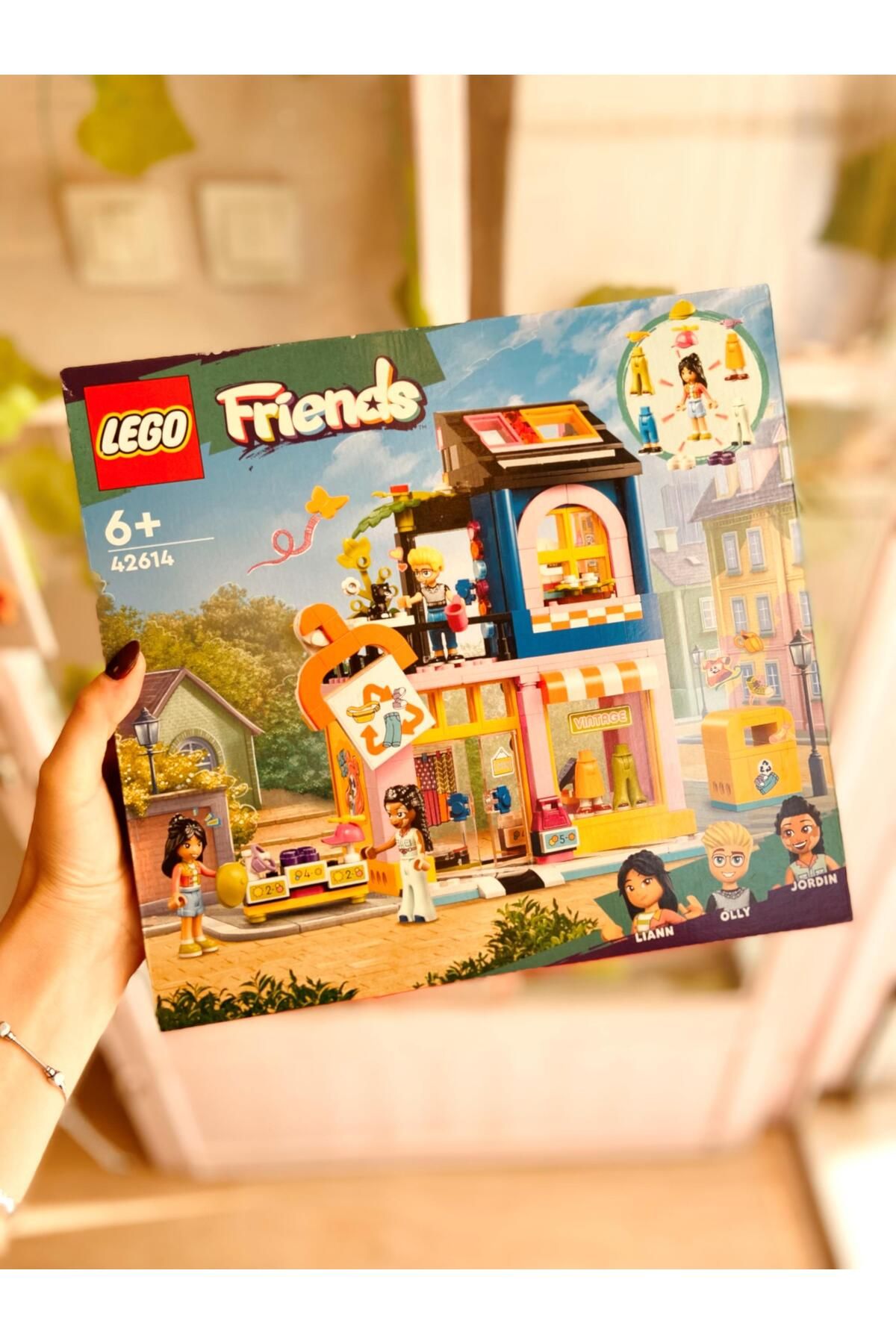 SIPAHI LEGO FRİENDS VİNTAGE GİYİM MAĞAZASI