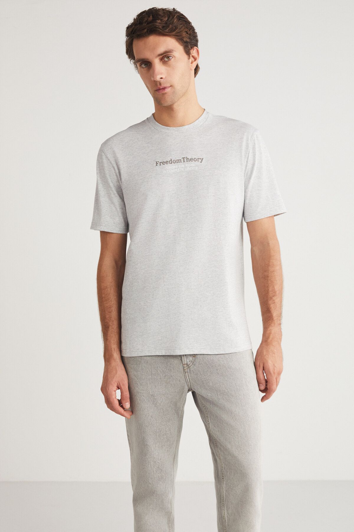 GRIMELANGE Ignacıo Erkek Nakış Detaylı Relaxed Fit Bisiklet Yaka %100 Organik Pamuklu Grimelanj T-shirt