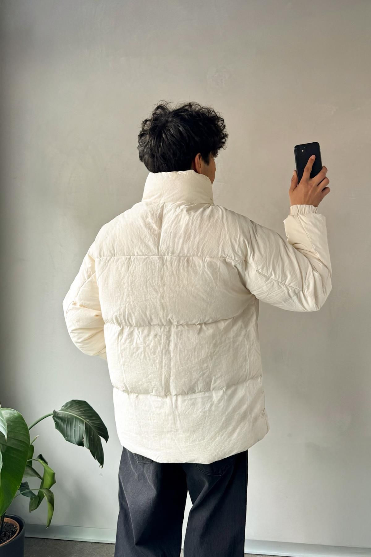 Flaw Wear-Front Detail Ecru Puffer Jacket 2