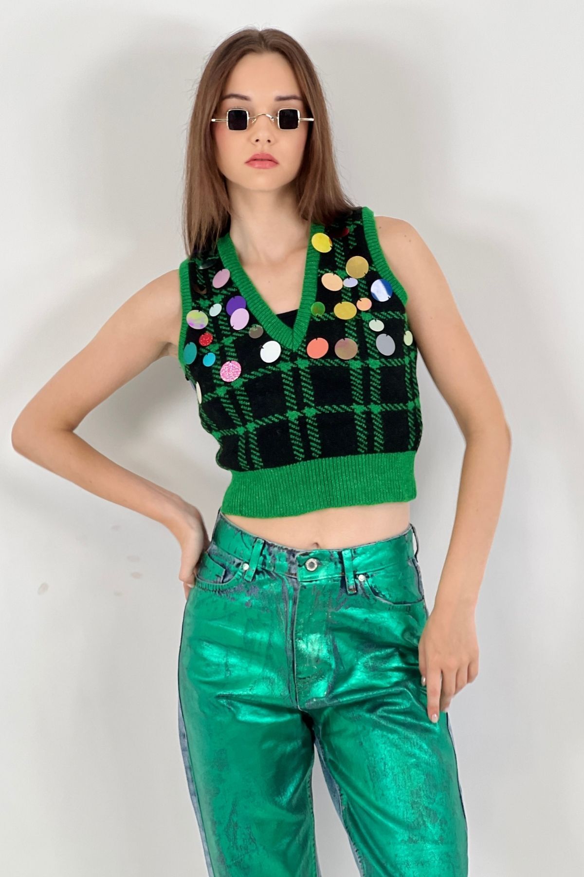 Miss Poem-Women's V-Neck Sequin Short Green Knitwear Crop Sweater 3