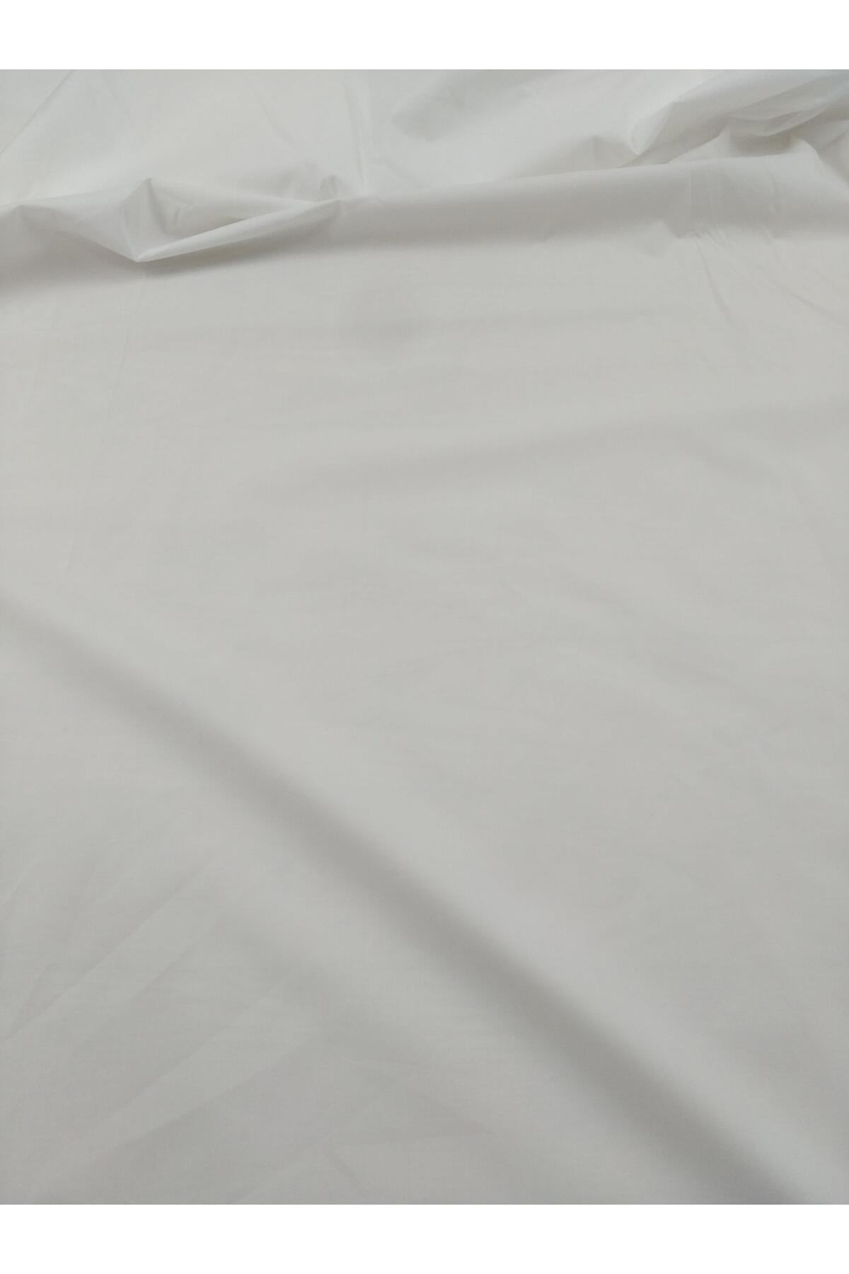 Cotton Poplin in WhiteWidth: 150 cm