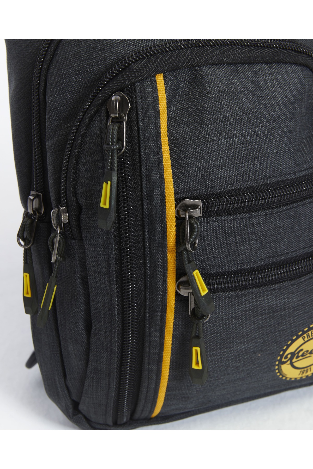 meeqat  Unisex Siyah Su Geçirmez Usb Ve Kulaklık Girişli Bel Ve Omuz Çanta Freebag - Görsel 7