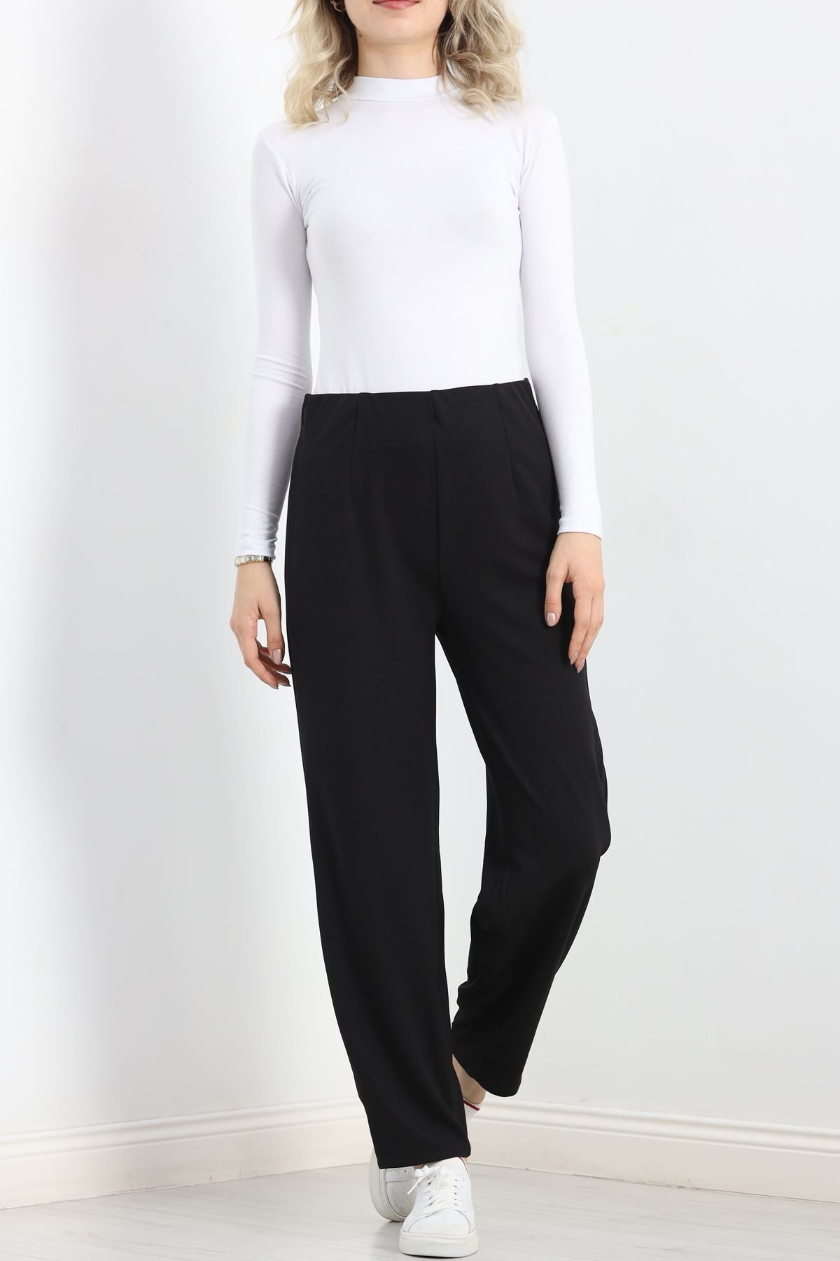 Afrodit-Wide Cut Black Trousers - Collet Detailed 4