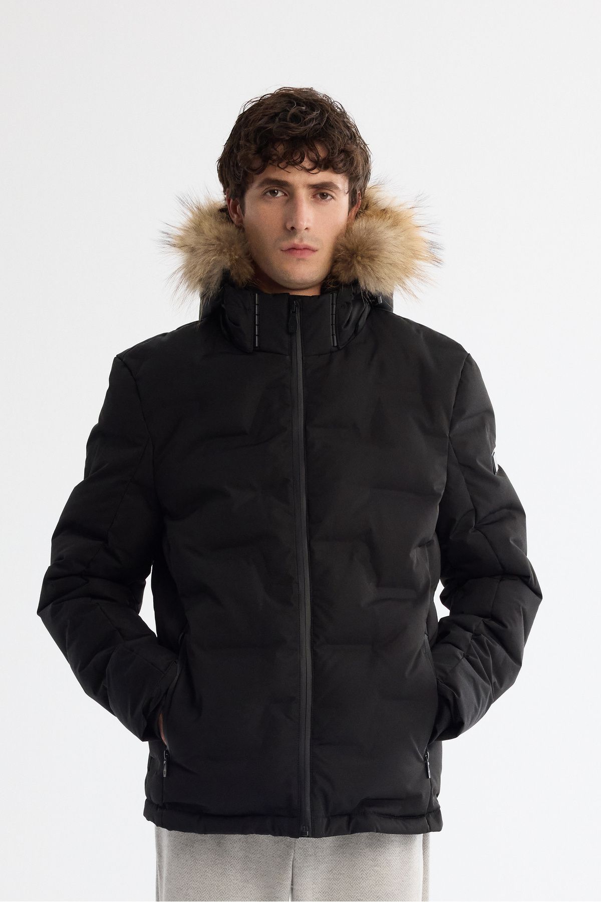 کاپشن آوا A42Y6010