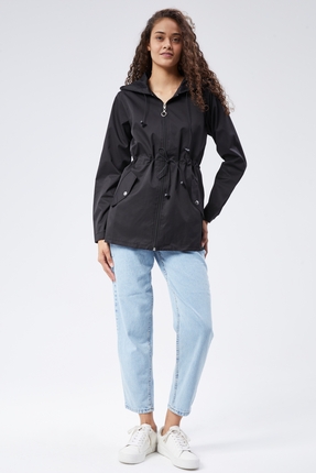Primaro Çift Cepli Belden Büzgülü Kapüşonlu Siyah Yağmurluk Rüzgarlık