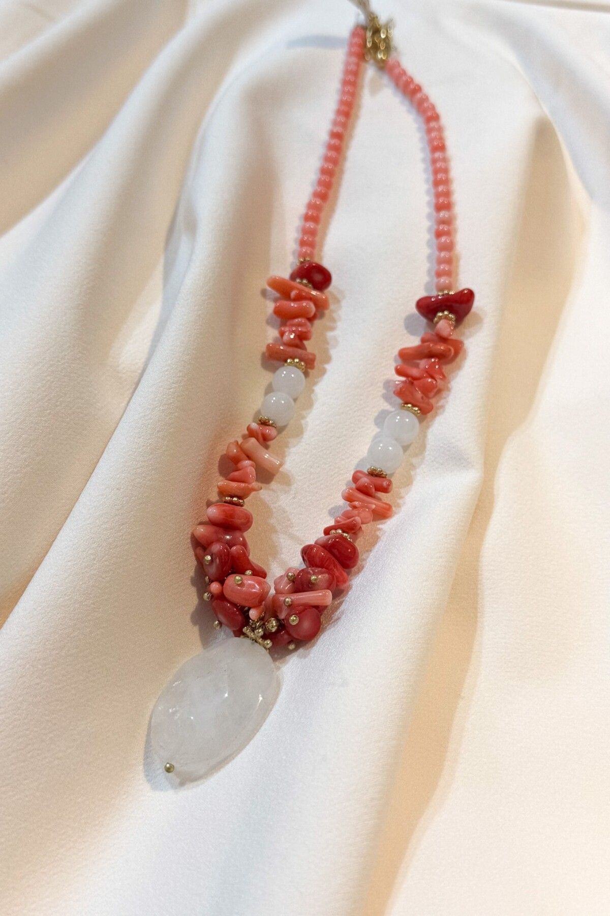 Chic Latife-Coral Natural Stone Necklace 1