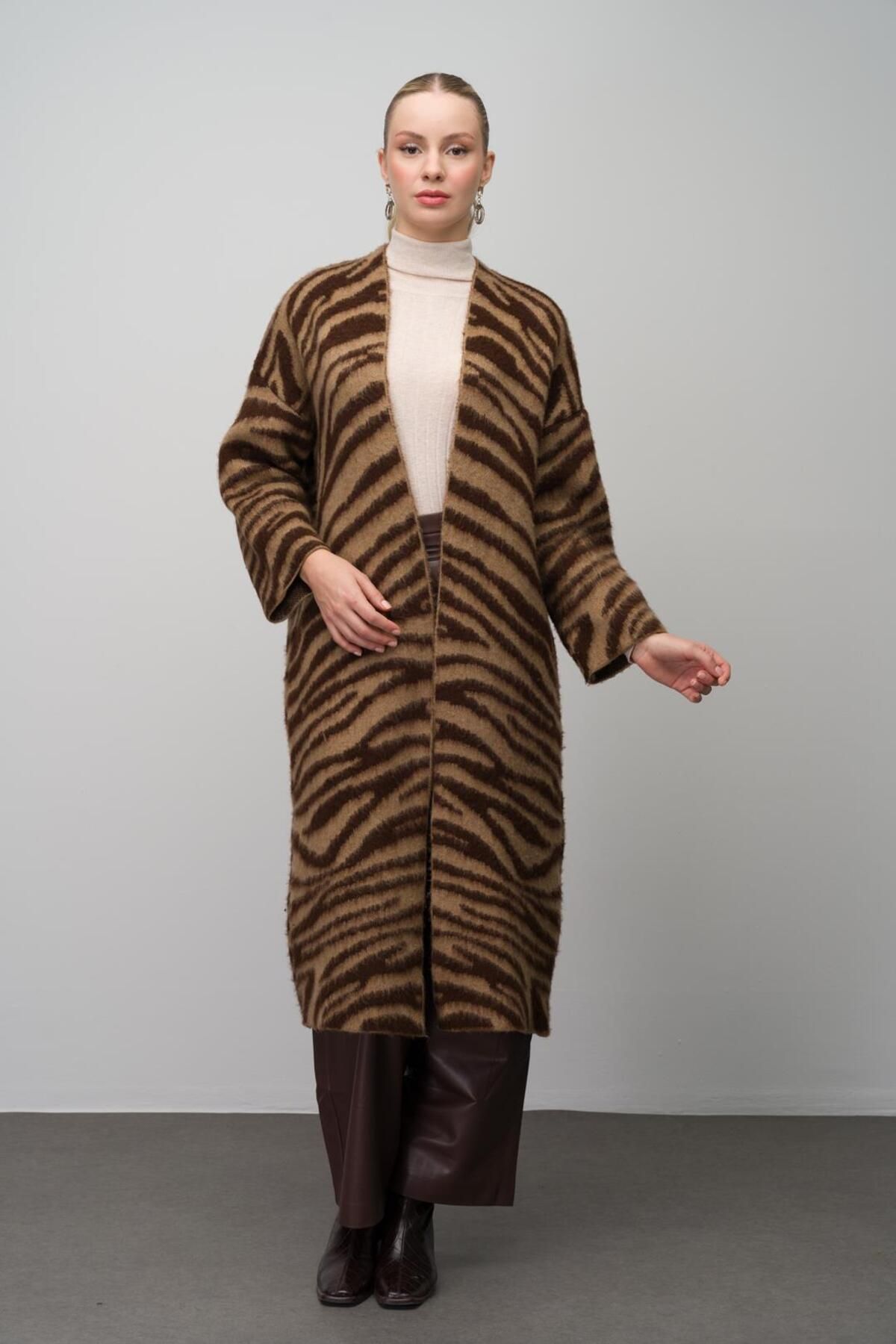 Olcay-Coffee Color Zebra Print Loose Knitwear Long Cardigan - 8247 1