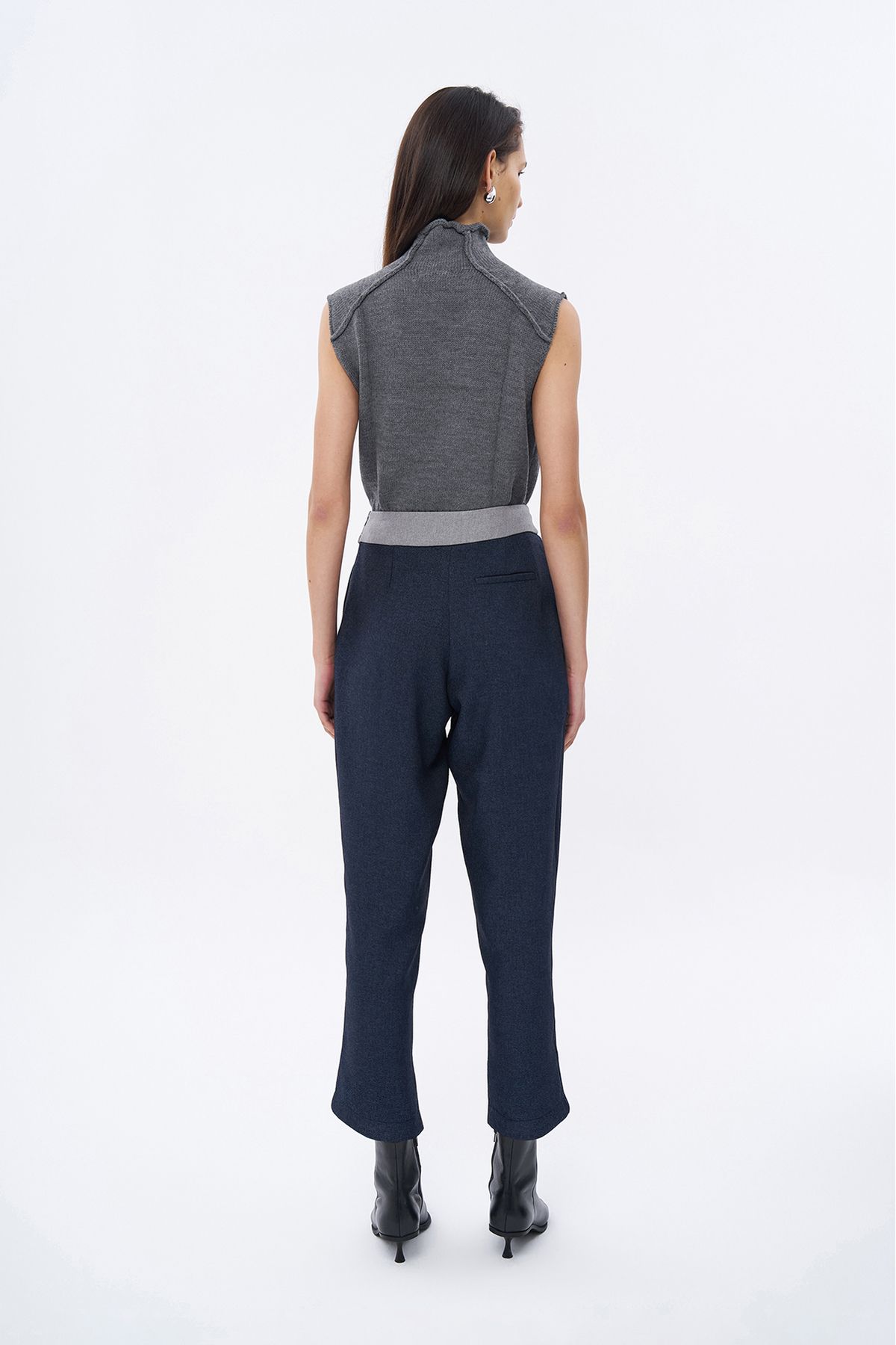 Quzu-Waist Detailed Stitched Trousers Navy Blue 5