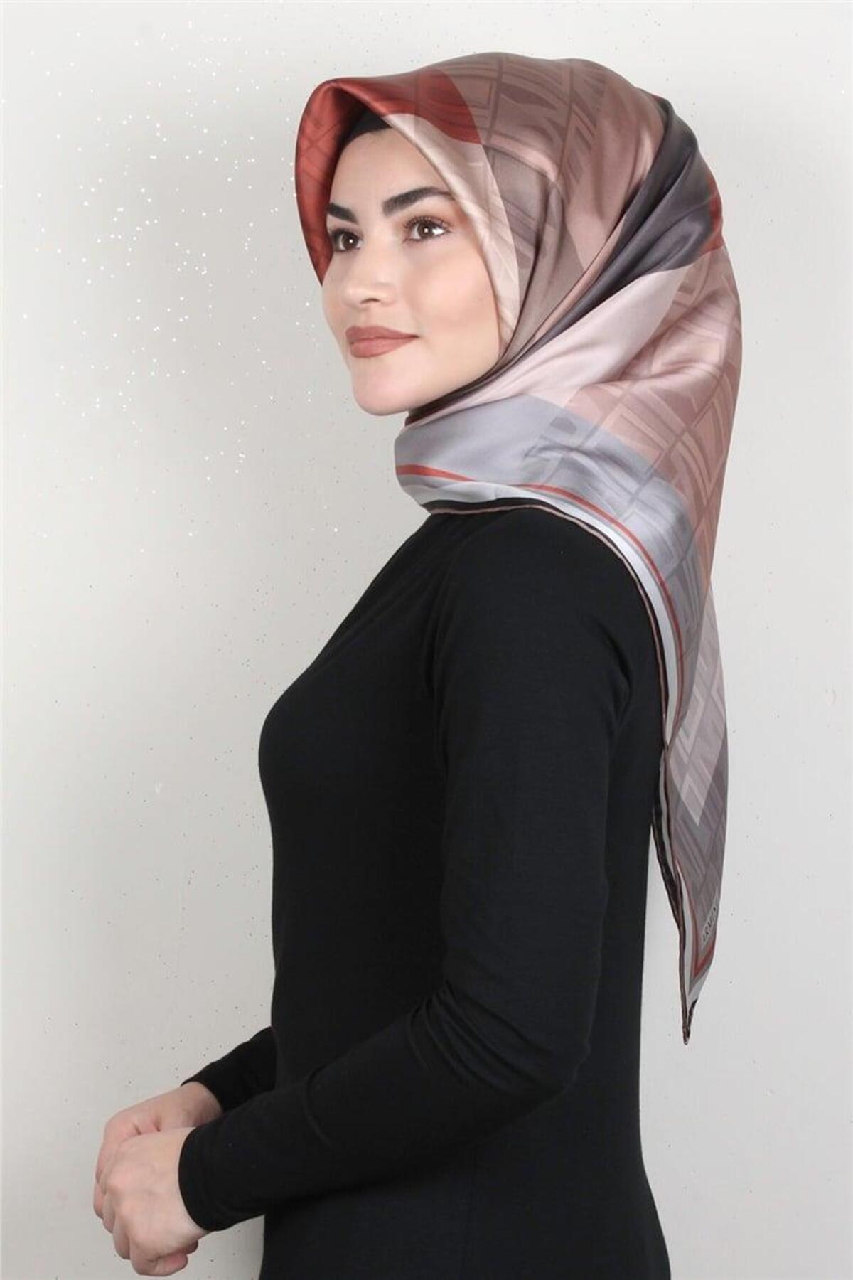 Nostalgia Series Sura Silk Scarf 8516-32NS