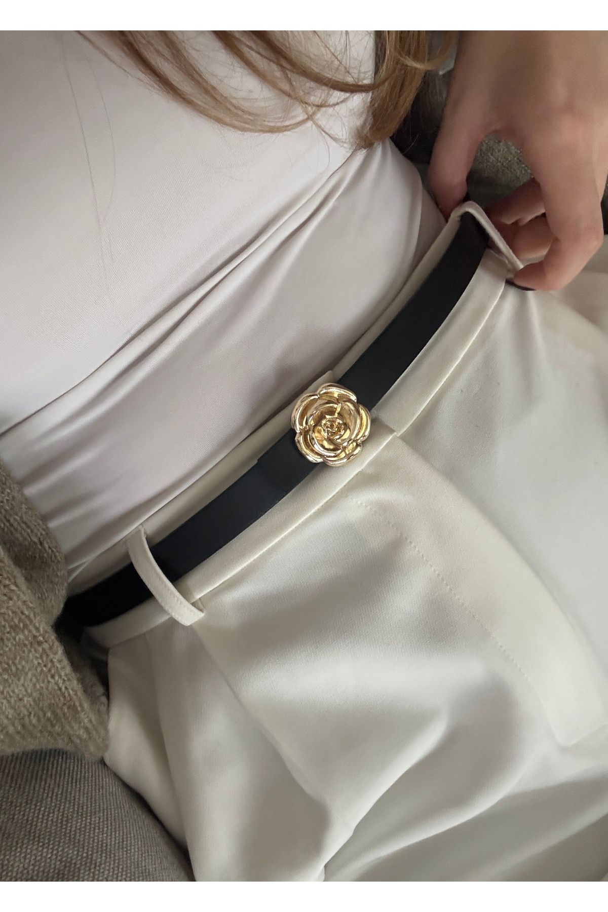 KİLİGİSTANBUL-Thin Flower Buckle Belt 100 cm 1