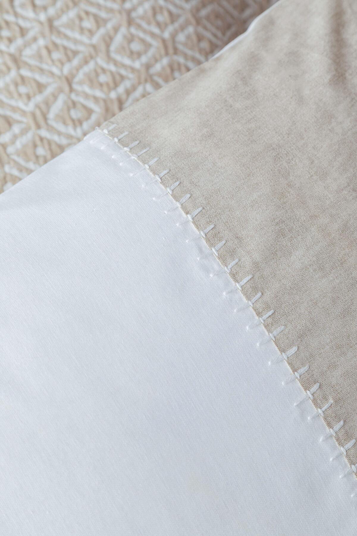 Apricitas HOME-Double Omari Beige Timeless Bedspread Prime Set 2