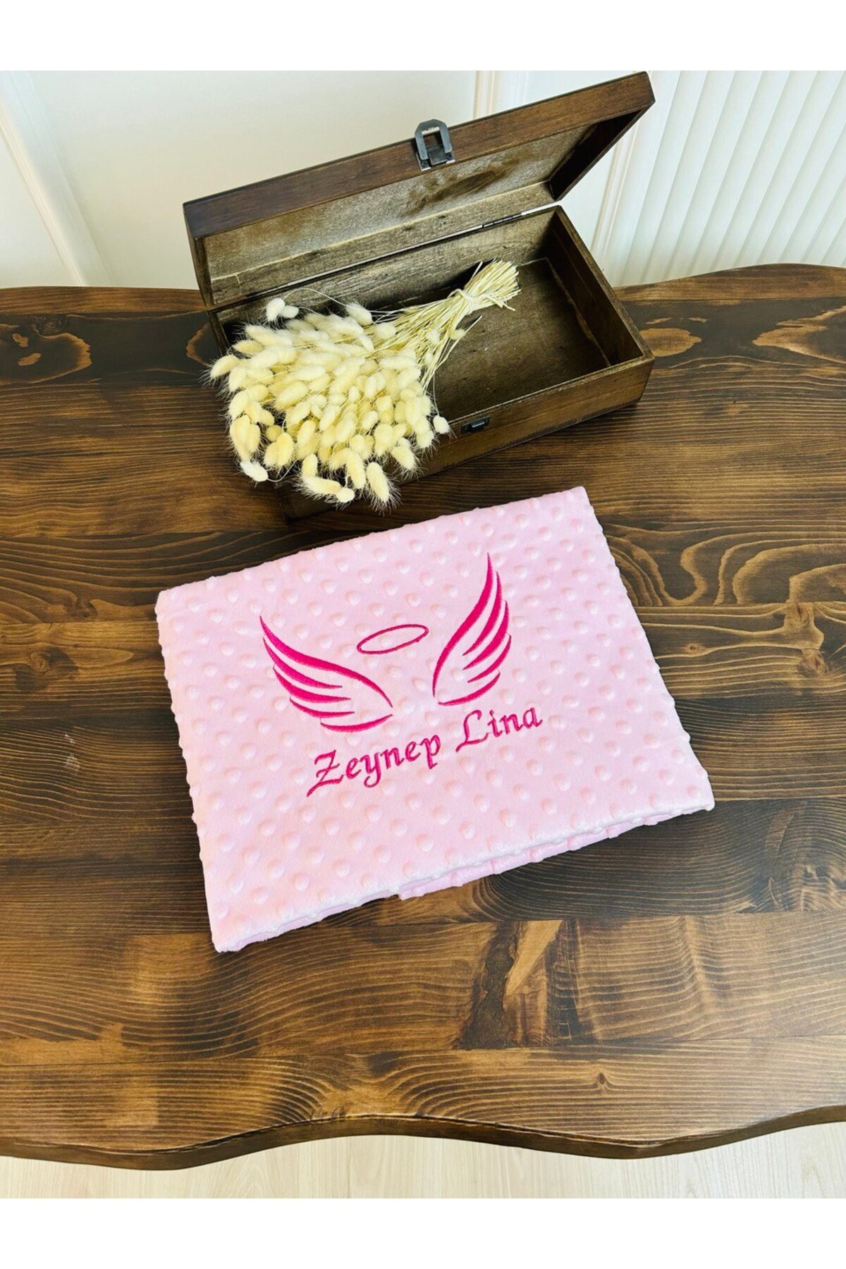 KARSU TASARIM Nakış İşlemeli İsimli Pembe Nohut Battaniye fotoğrafı 3 (önizleme)