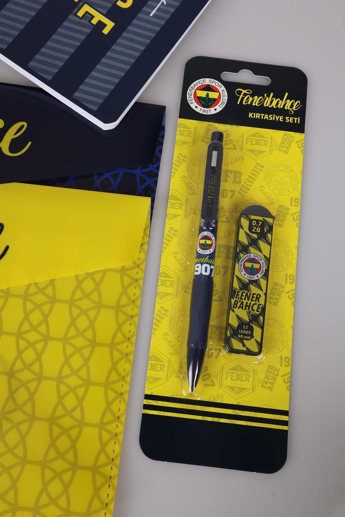 Fenerbahçe-Licensed A4 Notebook - 2 Plaids, 2 Lines, 2 Snap Files, 2 Erasers, Notepads 5