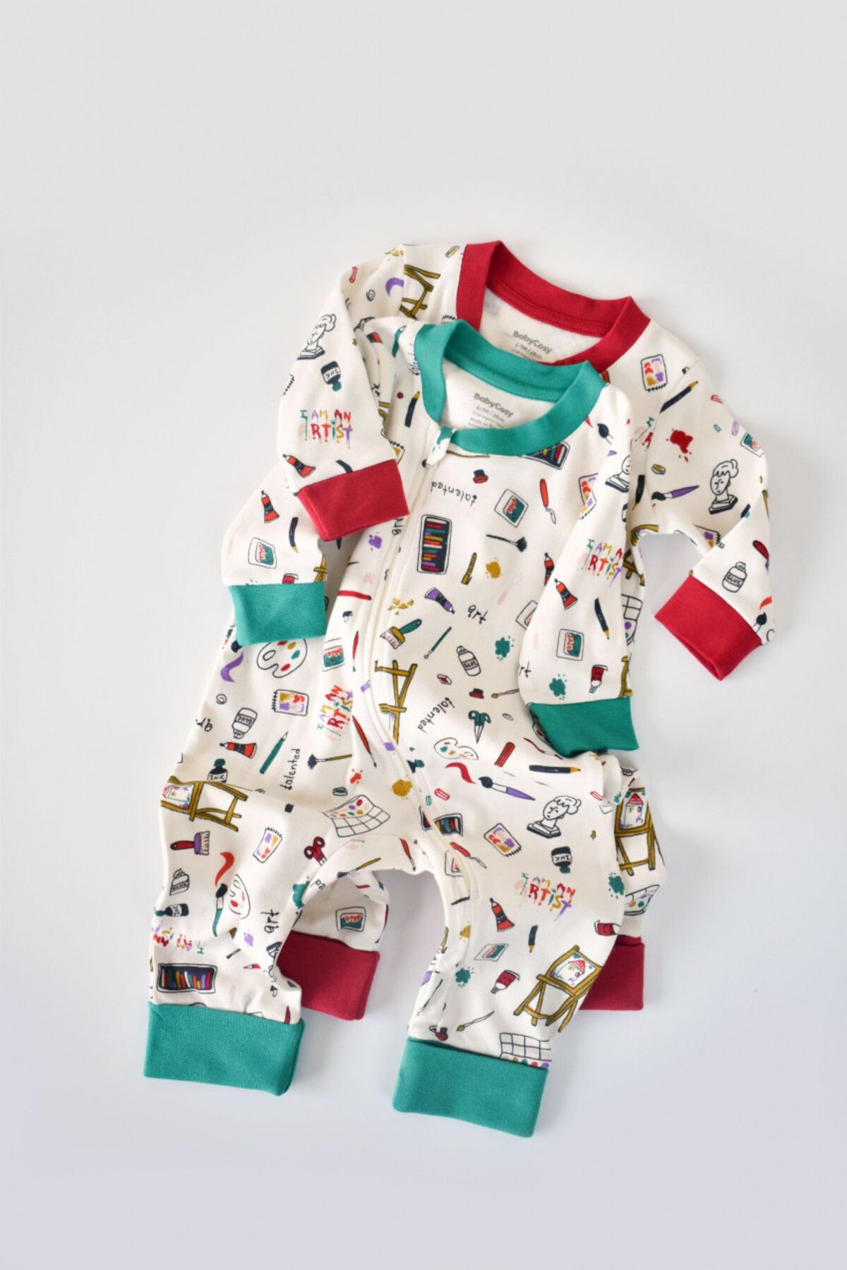 BabyCosy Set 2 Salopetele Cu Maneca Lunga Si Pantaloni Lungi Cu Fermoar, Rosu Si Verde, Unisex - 6–9 months