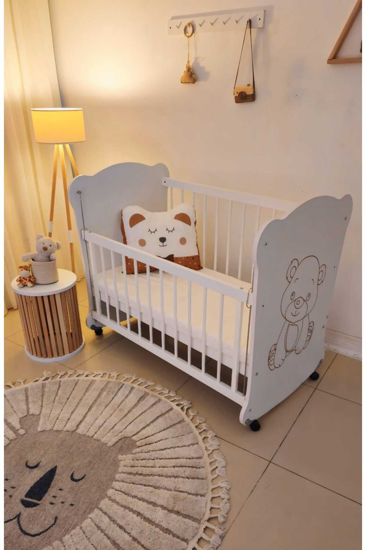 Bebekonfor Mdf Anne Yani Sweetbear Bebek Beşik 50x90 ( Yatak Ve Yastık Dahildir Tekerlekli Ve Sallanır)