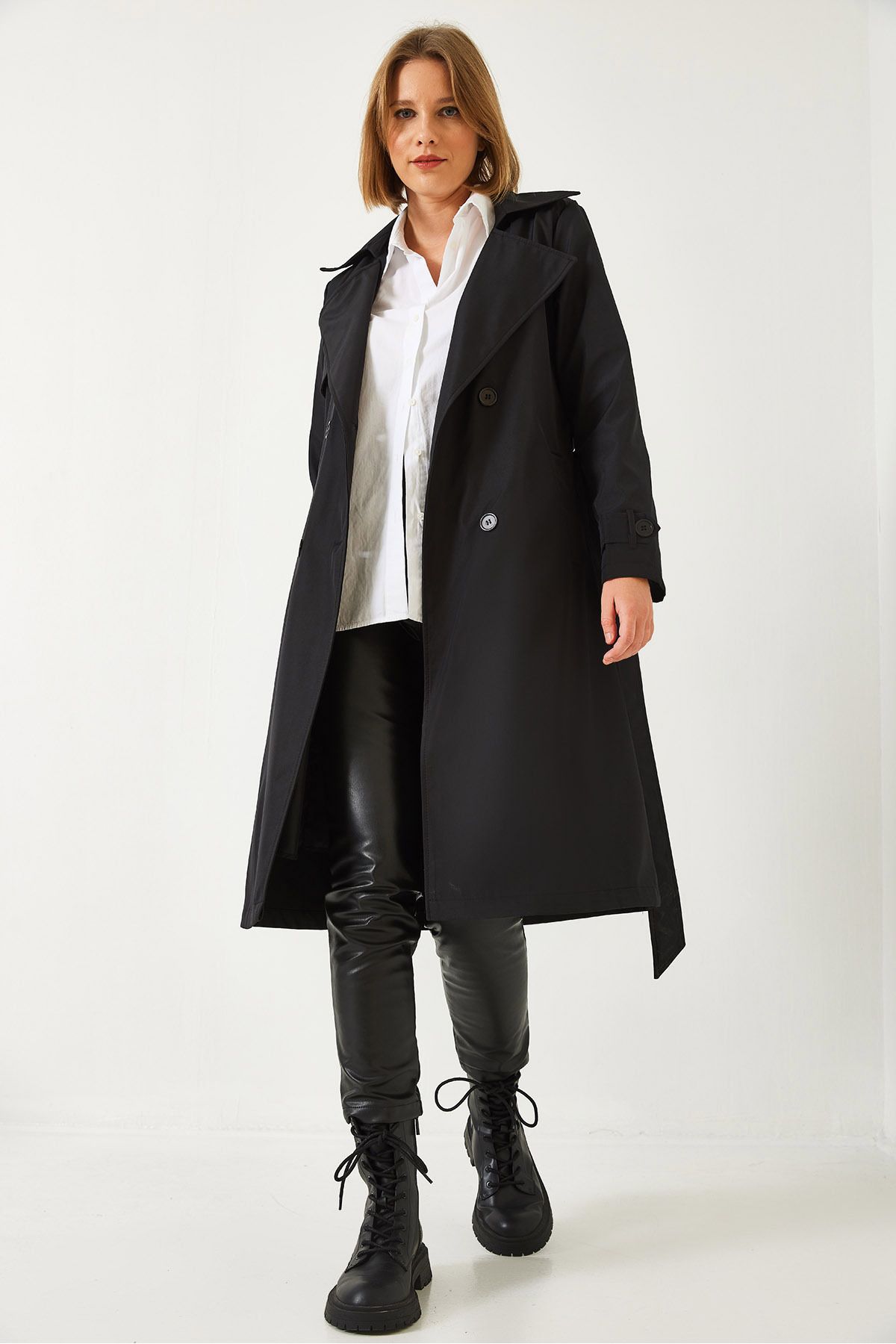 complete the look image