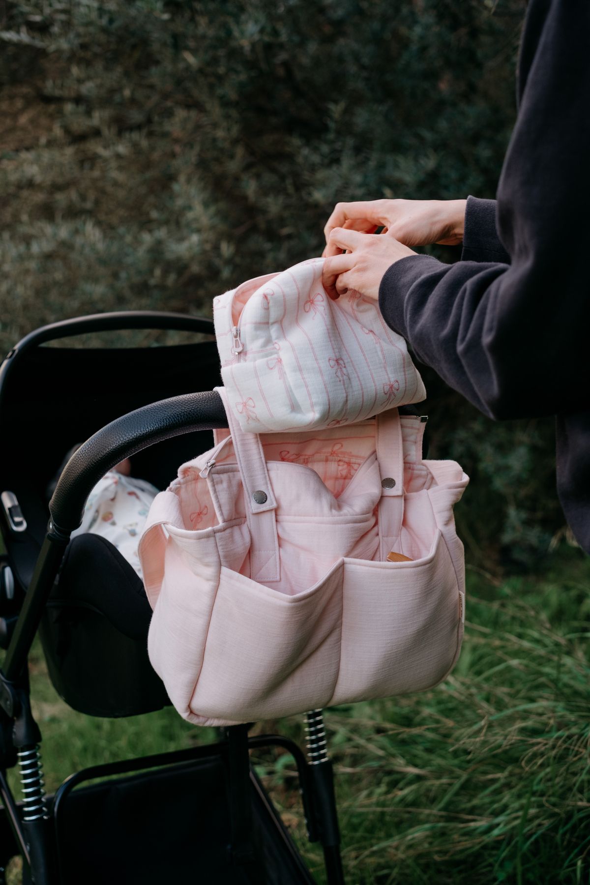 Atelier Babbi-Pink Ribbon Muslin Mother Bag 2