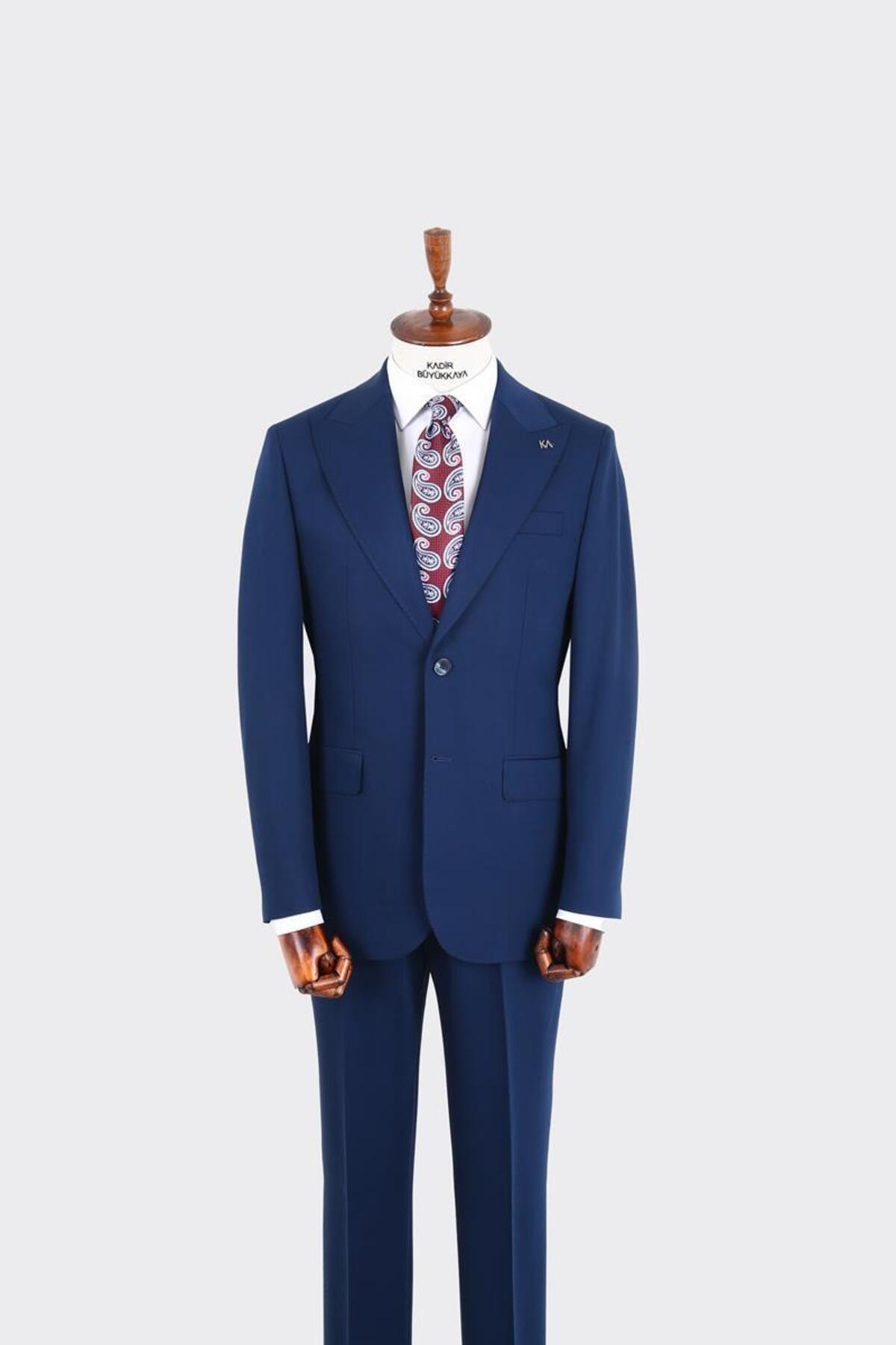 Kadir Büyükkaya Kırlangıç Yaka İki Düğmeli Erkek Takım Elbise-KAX1360S