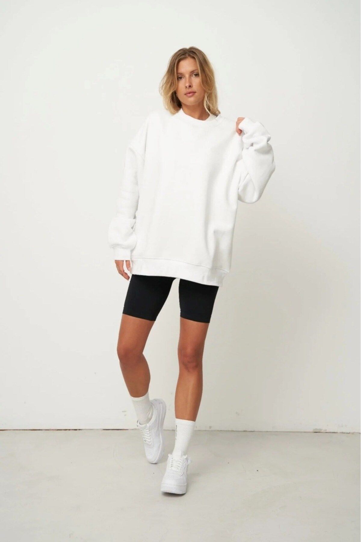 The Champ Clothing-Λευκό Unisex Oversize Fleece Φούτερ - Crew Neck 4