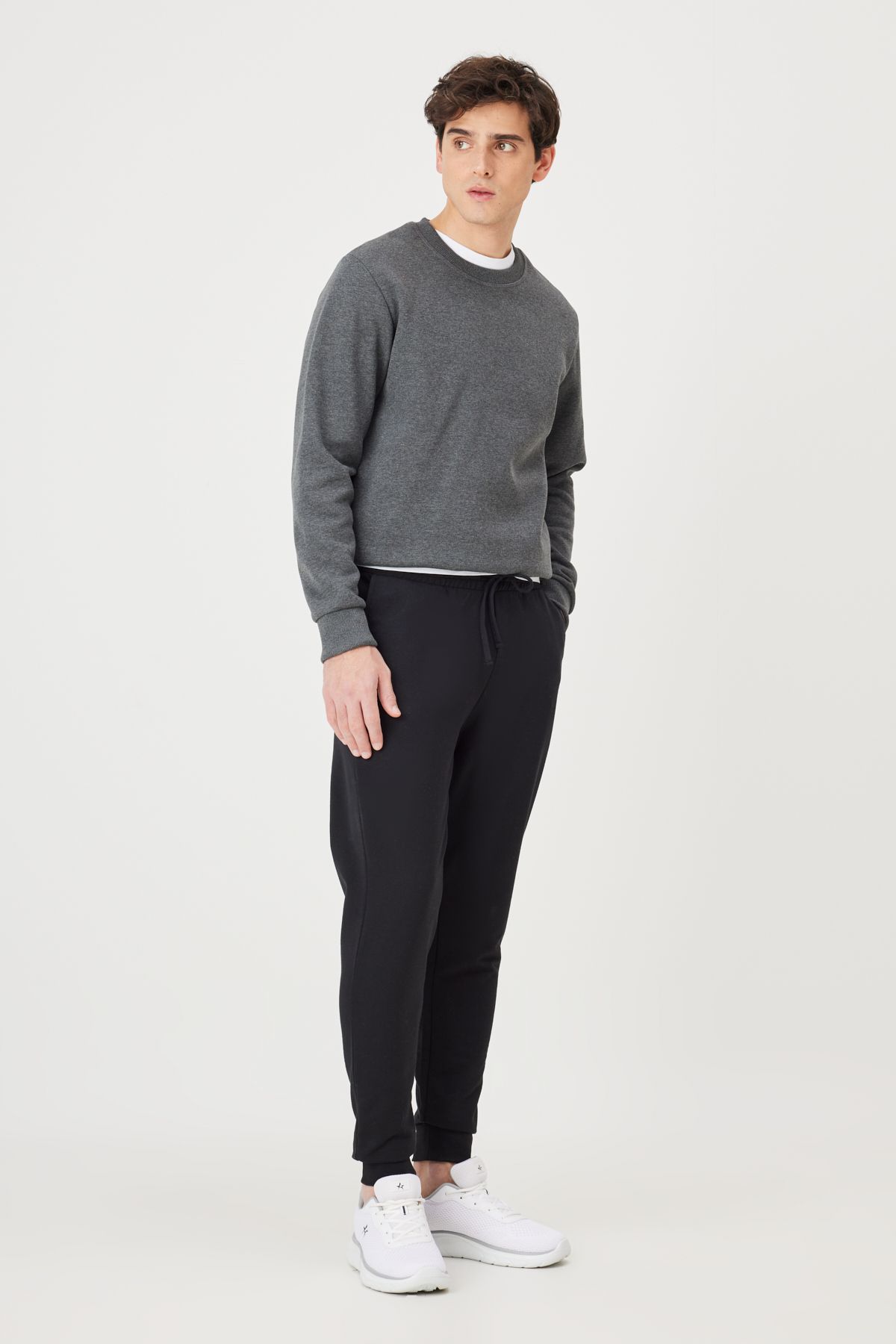 George Henry-2 Thread Pockets Comfortable Cotton Standard Fit Regular Fit Jogger Men's Black Sweatpants 7