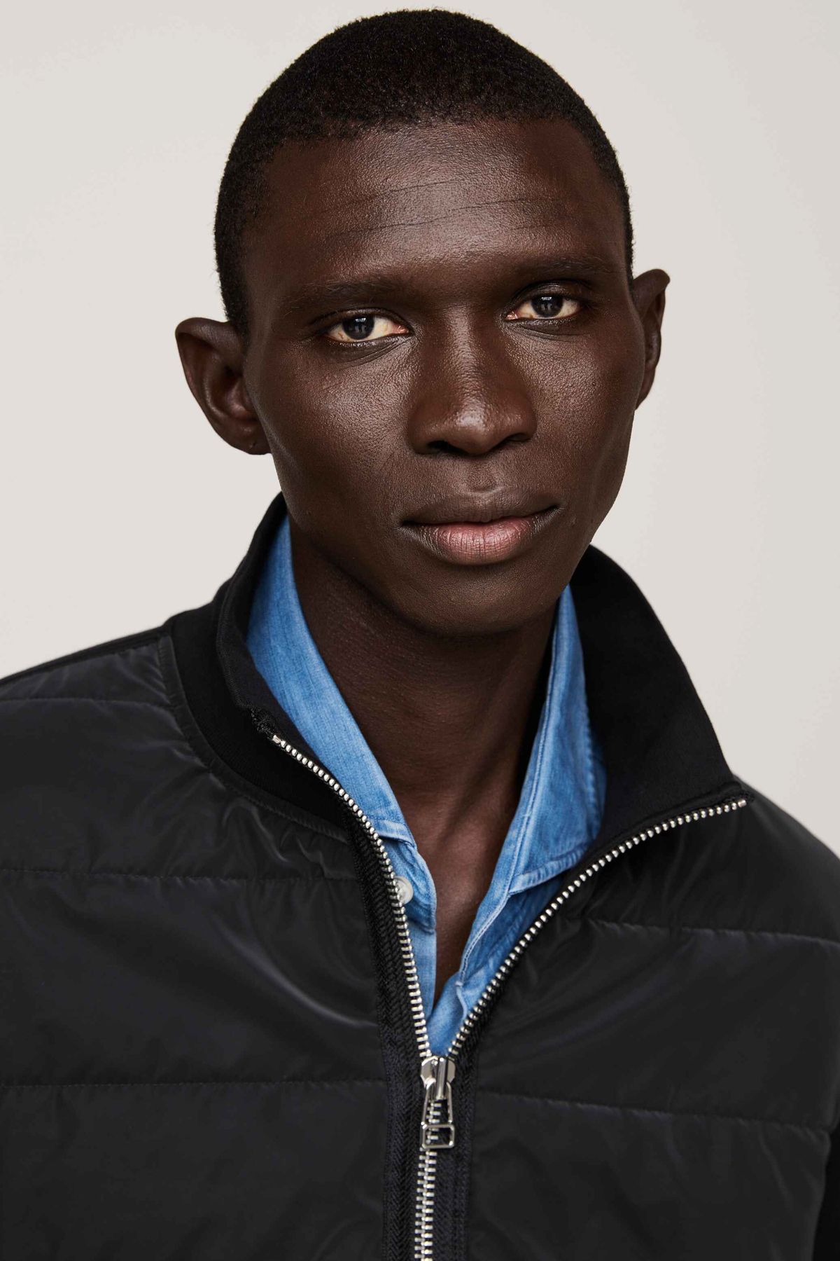 Tommy Hilfiger-Hanorac negru cu mânecă lungă cu guler ridicat pentru bărbați - MW0MW35543-BDS 4