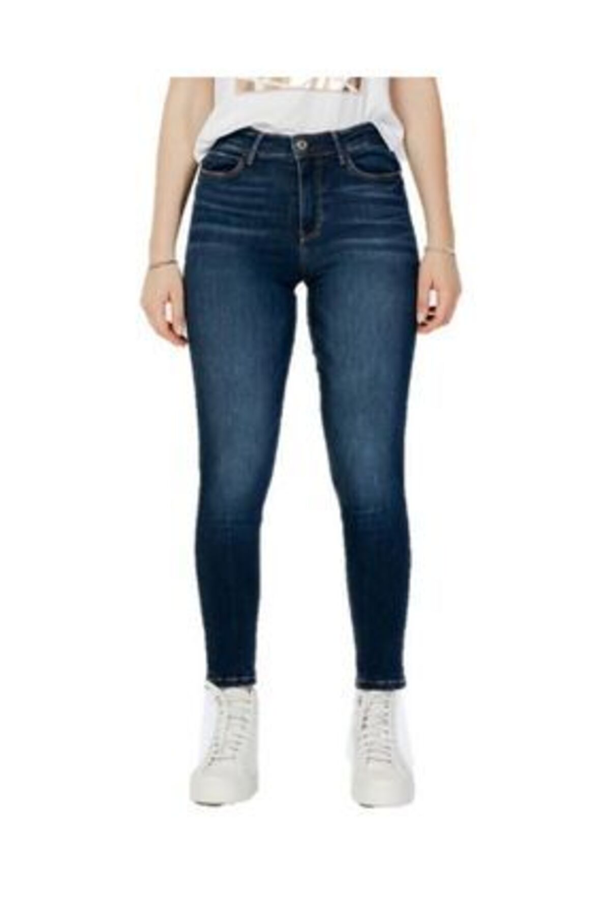complete the look image