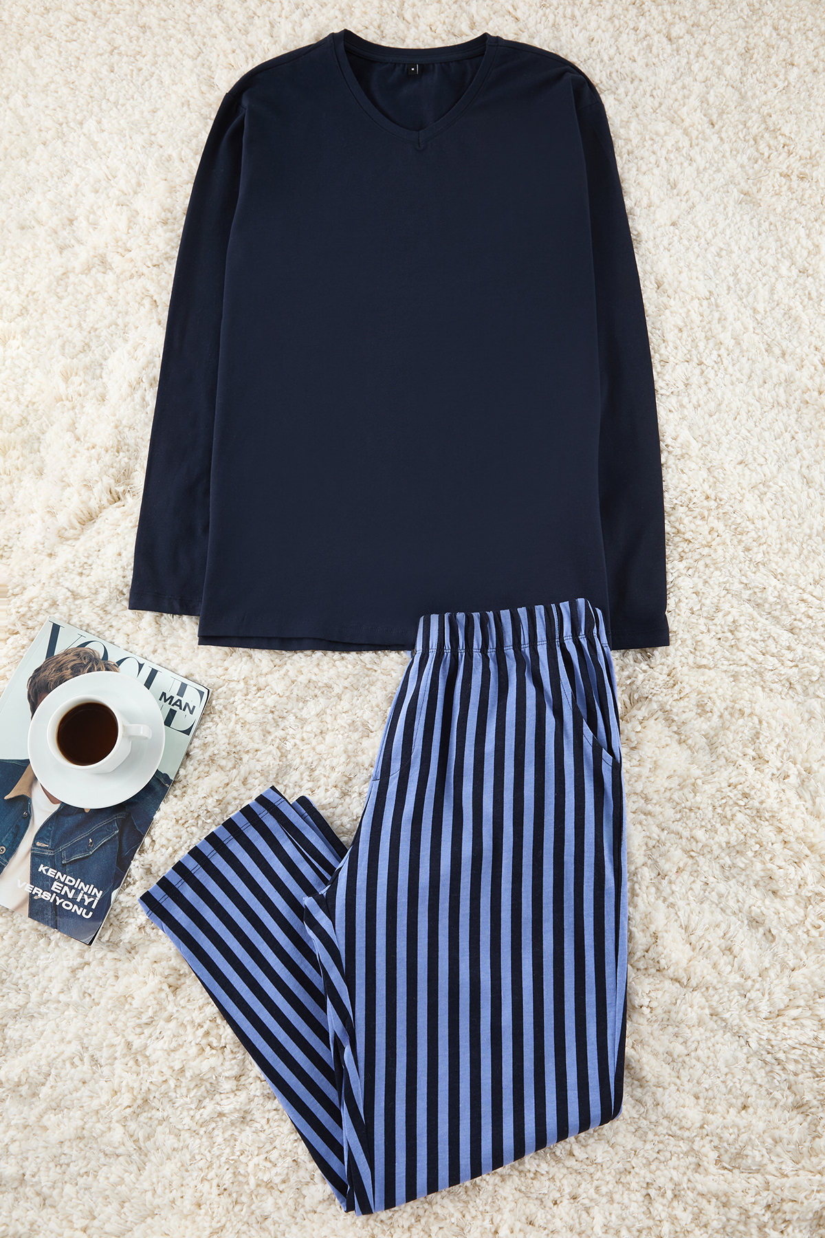 Trendyolmilla Man Lacivert Regular Fit %100 Pamuk Çizgili Örme Pijama Takımı THMAW21PT0715