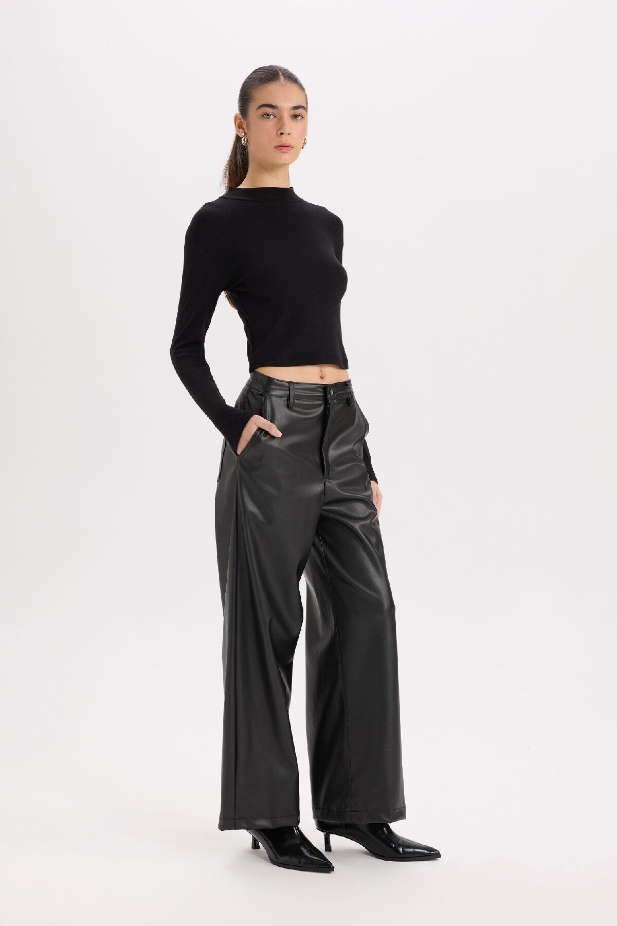 DeFacto-Culotte Kunstleder-Winterhose mit Taschen, hoher Taille, weites Bein, D9372ax24au 3