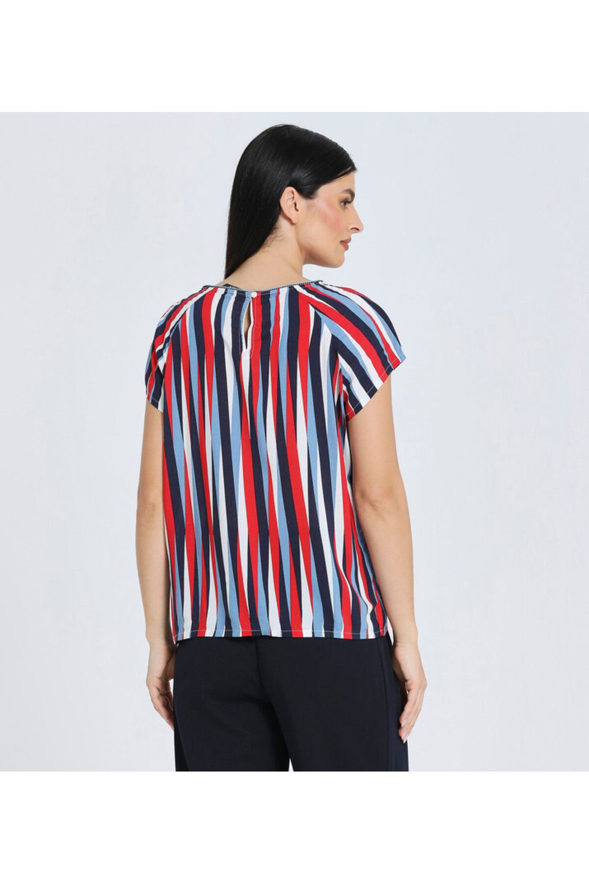 Zabaione-Women's Striped Short Sleeve Top - Red & Blue 2