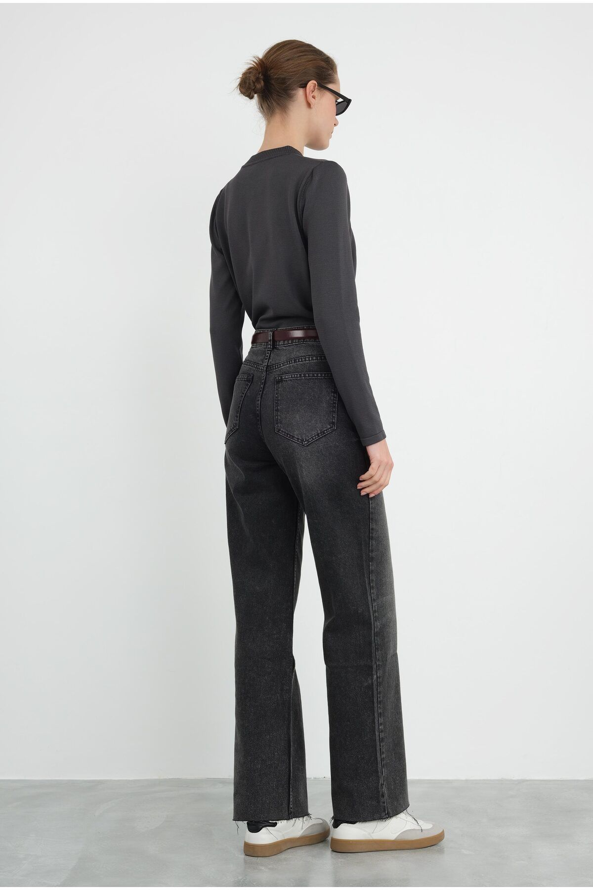 HEQA-Anthracite Knitwear Sweater 4