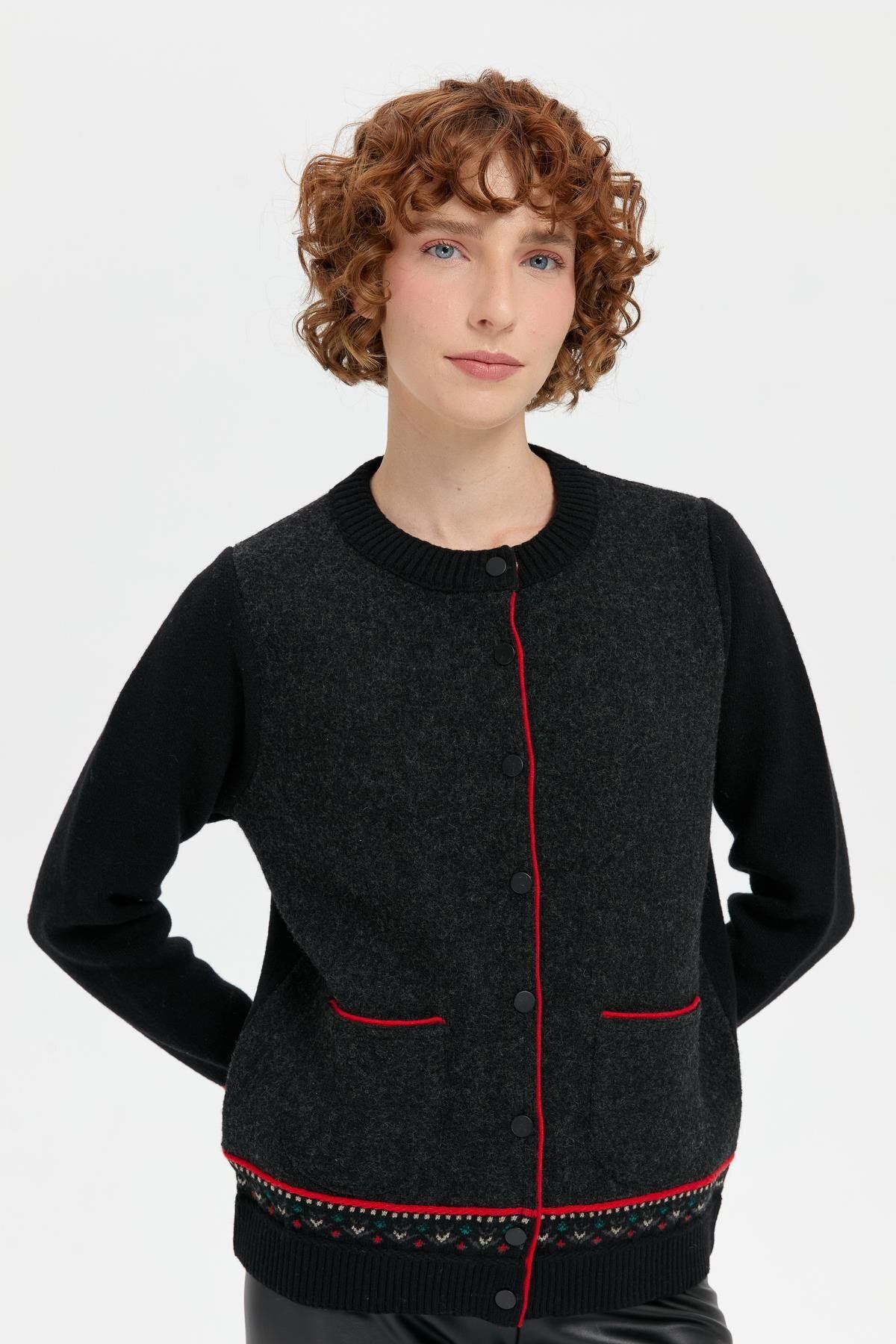 Desen Triko-Black Woolen Jacket - Crew Neck, Print Skirt and Sleeve 24085 3