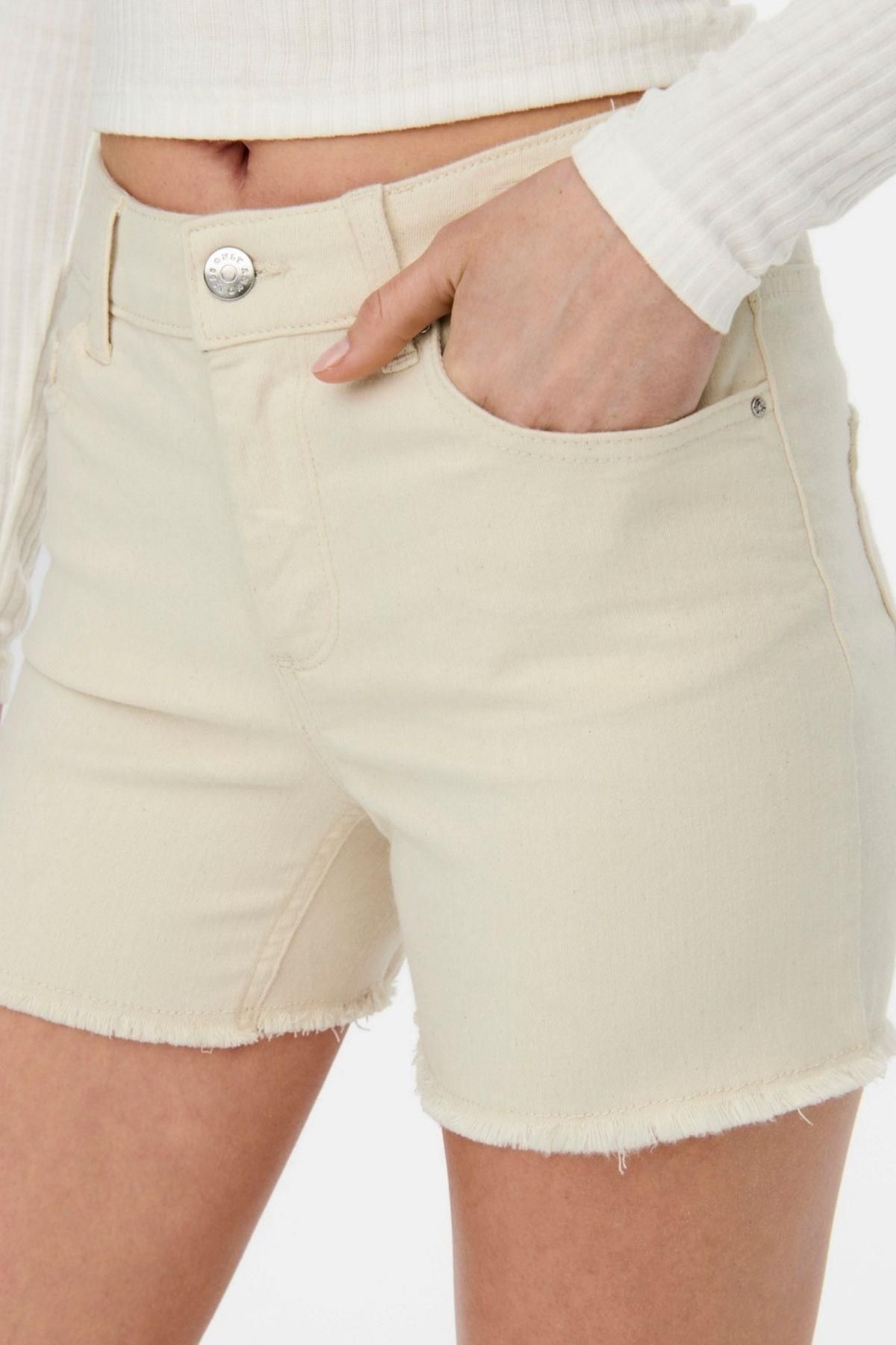 Only-Jeans-Shorts ONLBLUSH Mittlere Taille Normal geschnitten Jeans-Shorts 4