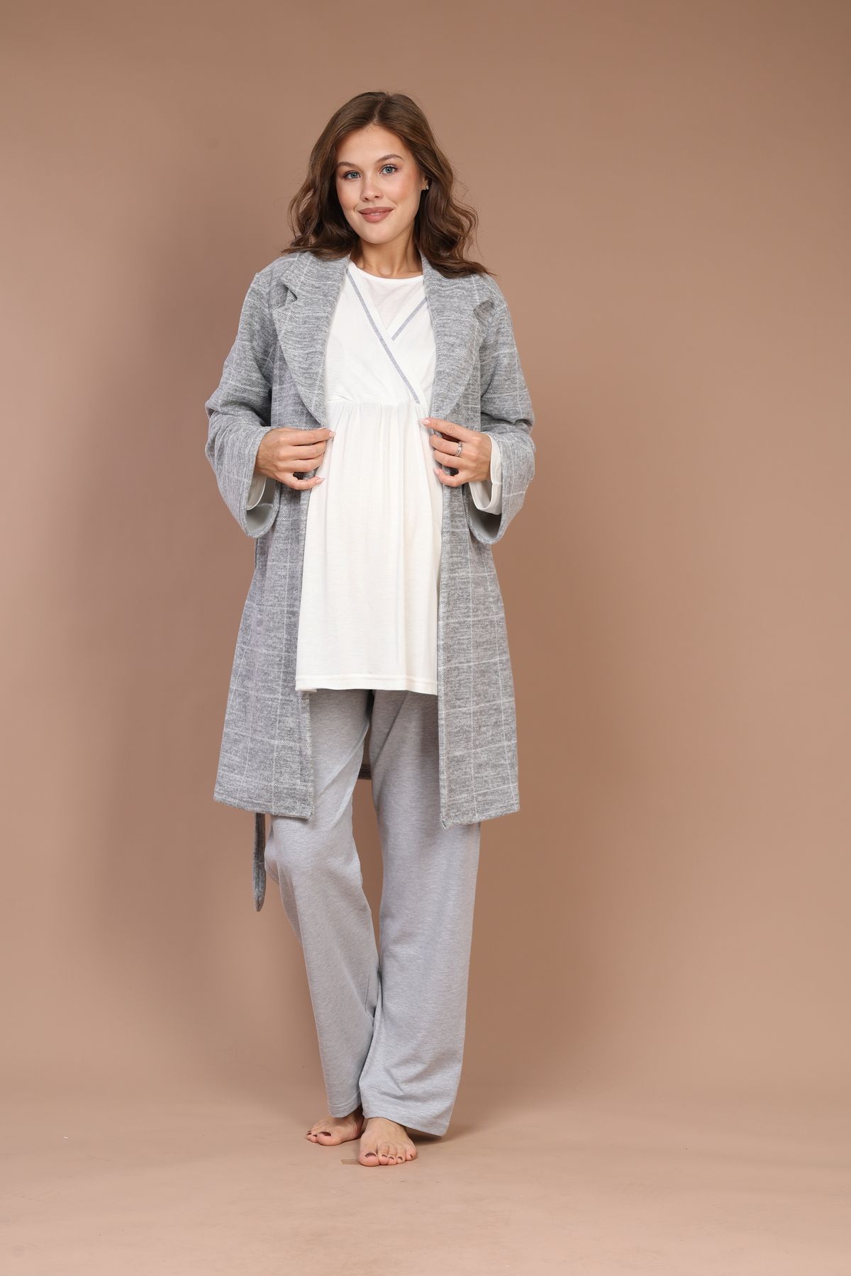 Hamile Tekstil-Gray Winter Plaid Maternity Pajamas Set with Dressing Gown 5