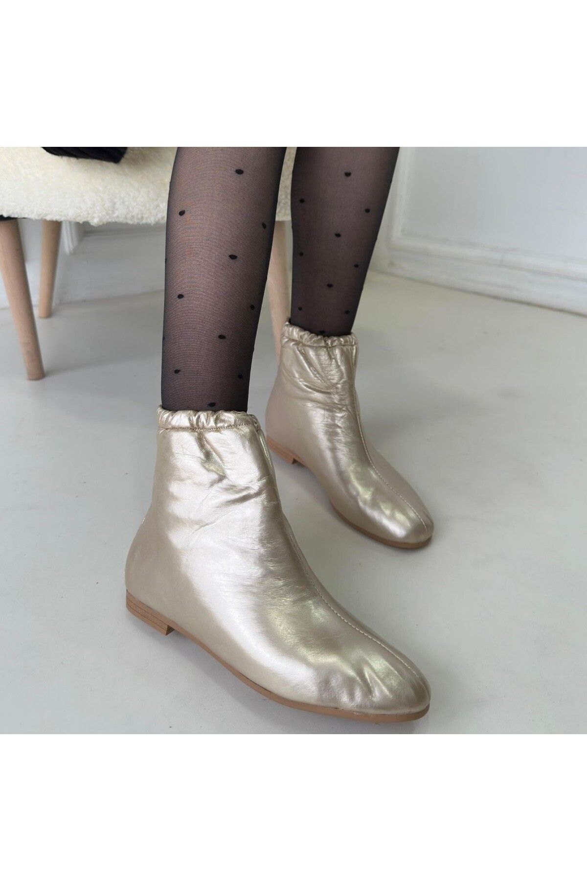 Erbilden-Barxi Gold Patent Leather Boots 4