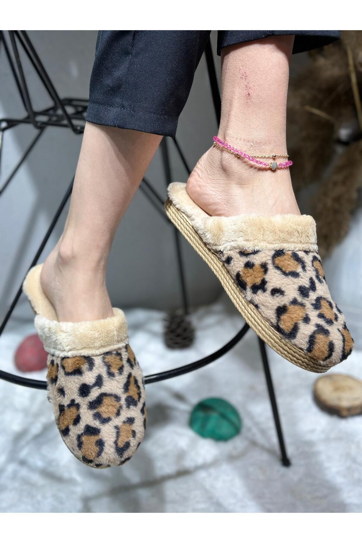 ALYA-Soft and Comfortable Winter Fleece - Leopard Patterned Plush Non-Slip Women's Home Slippers 2