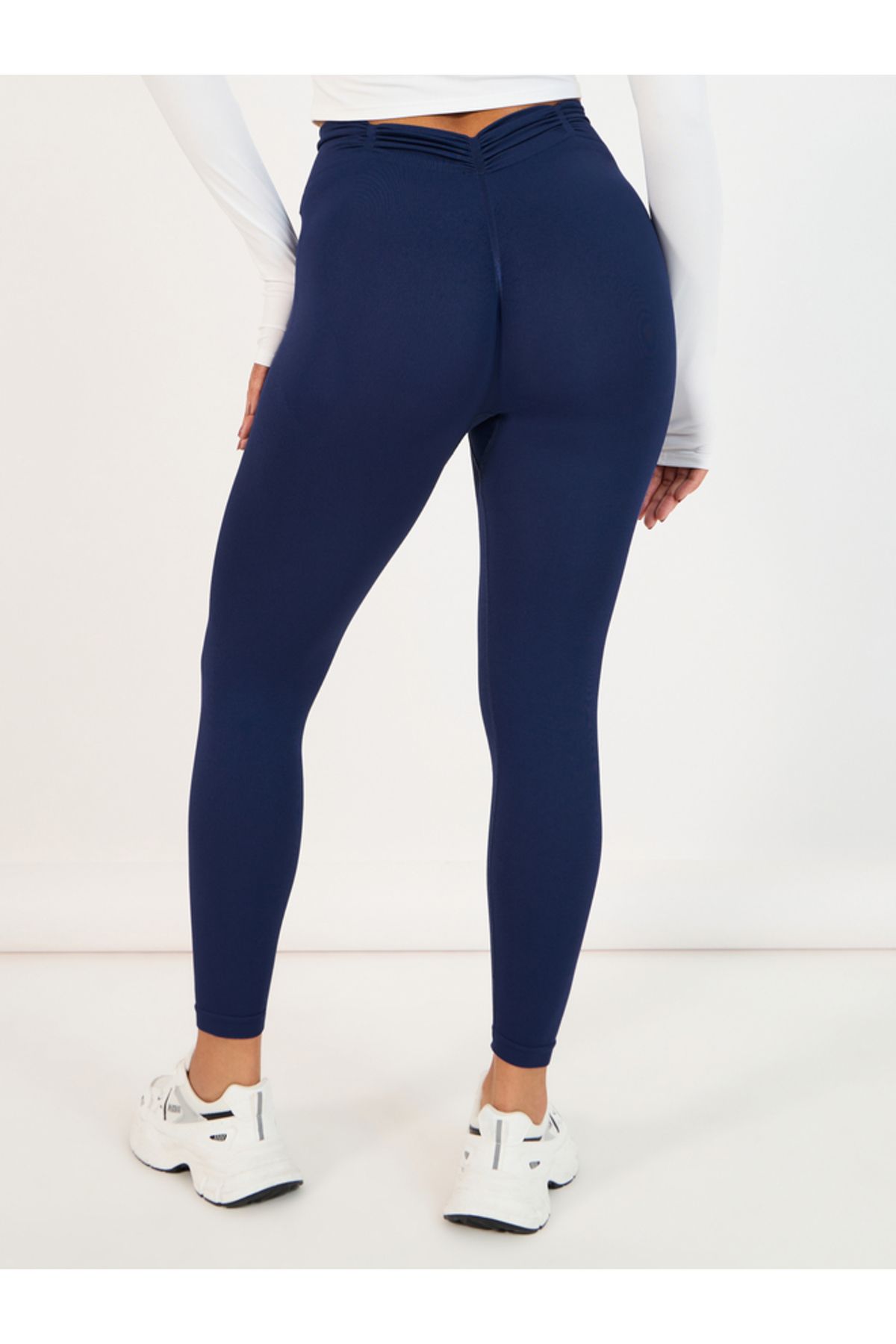 Styli-Ruched Waist Detail Leggings 4