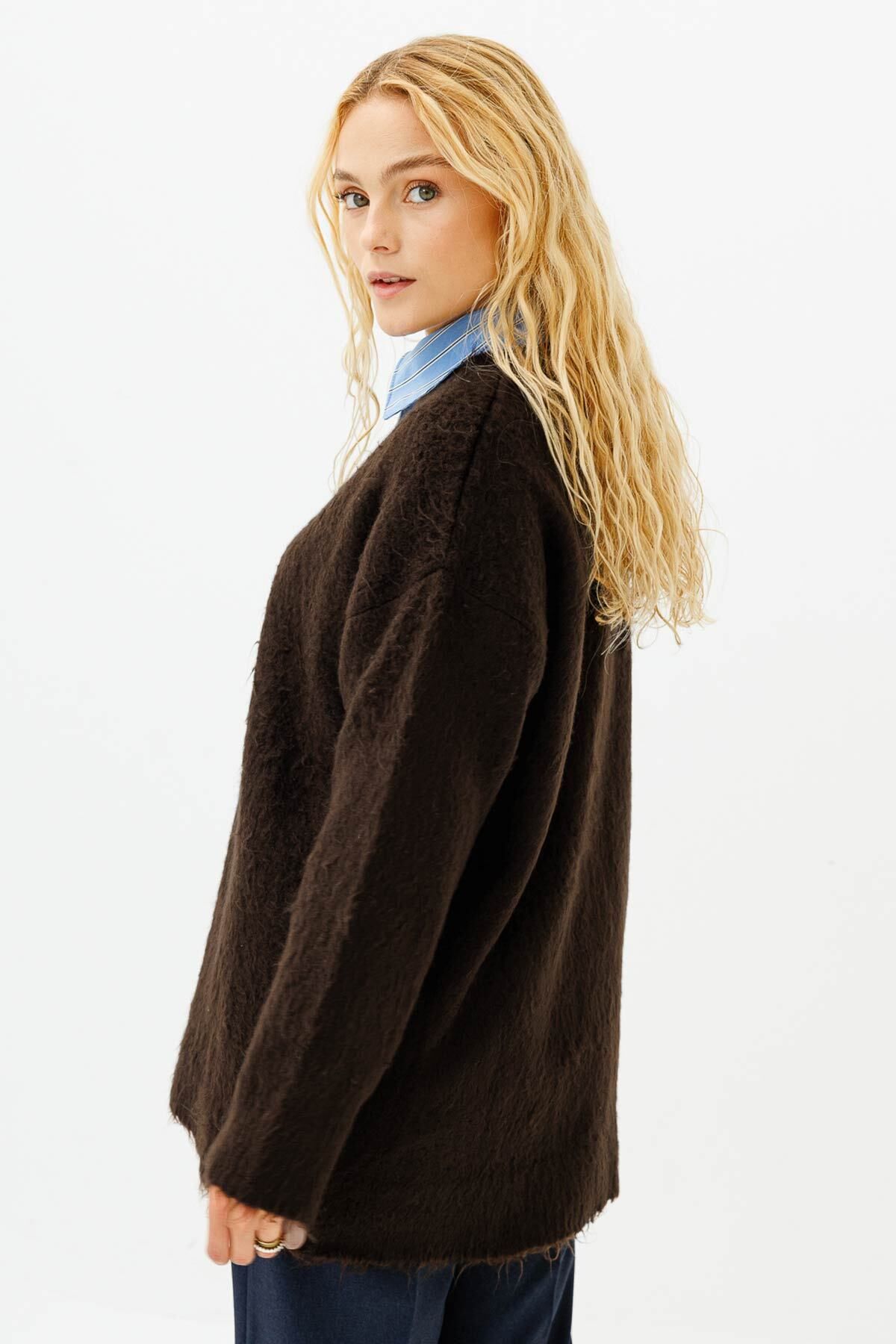 Hooopstore-Teddy Textured Coffee Sweater 6