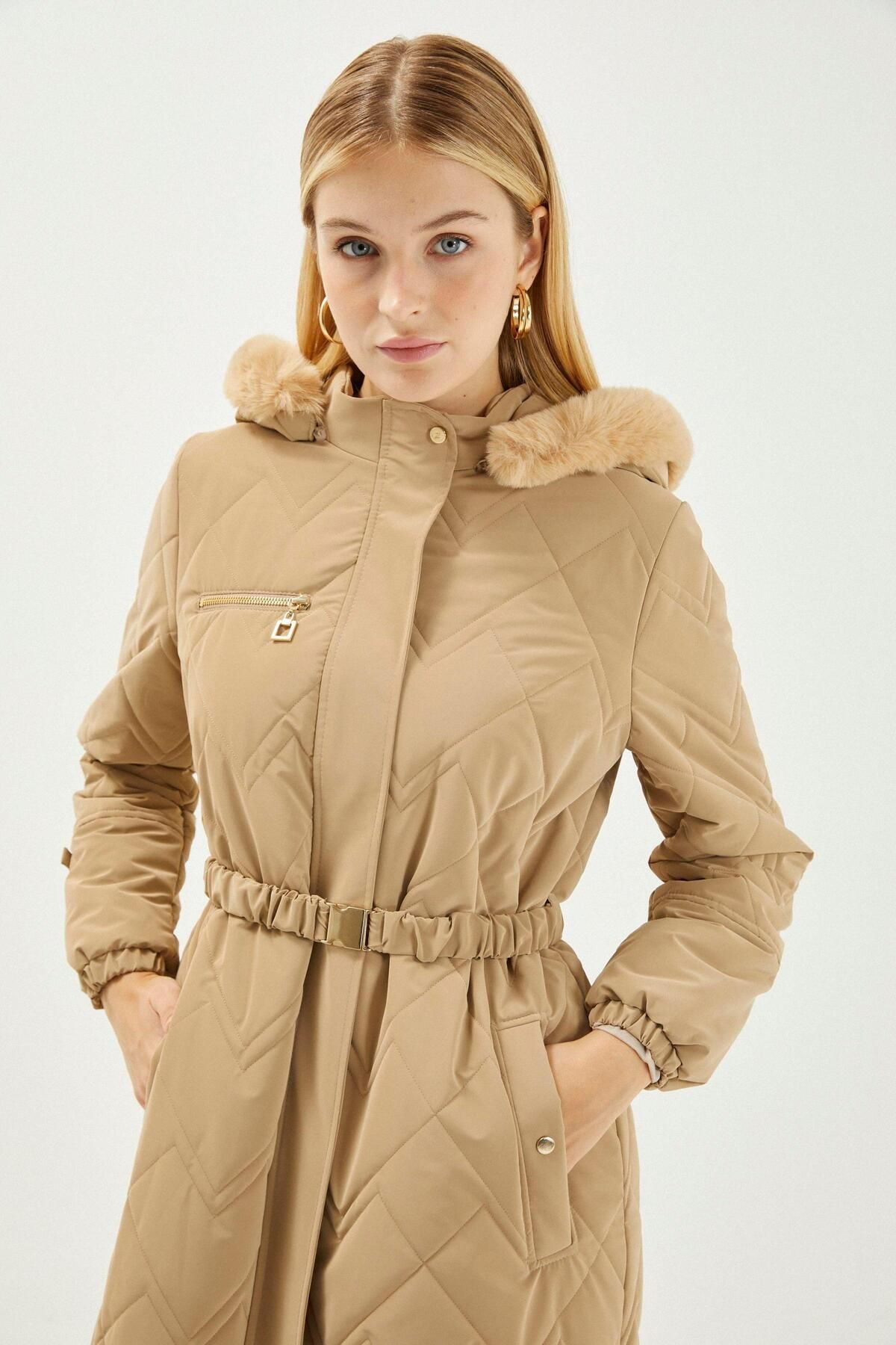 Zühre-Fur Detailed Hooded Long Beige Puffer Coat 12765 3