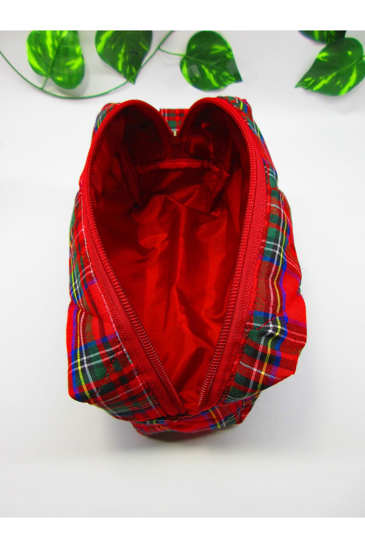 borandtm-Red Plaid Travel Makeup / Cosmetic Bag 3