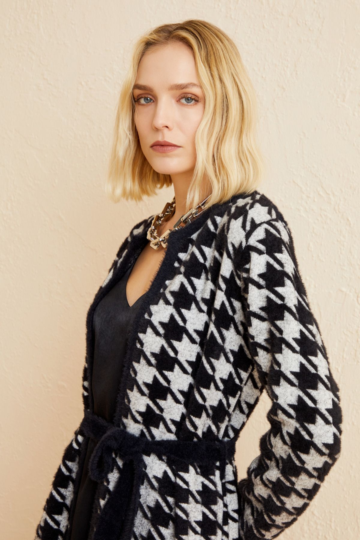 Naramaxx-Houndstooth Patterned Long Knitwear Cardigan 2