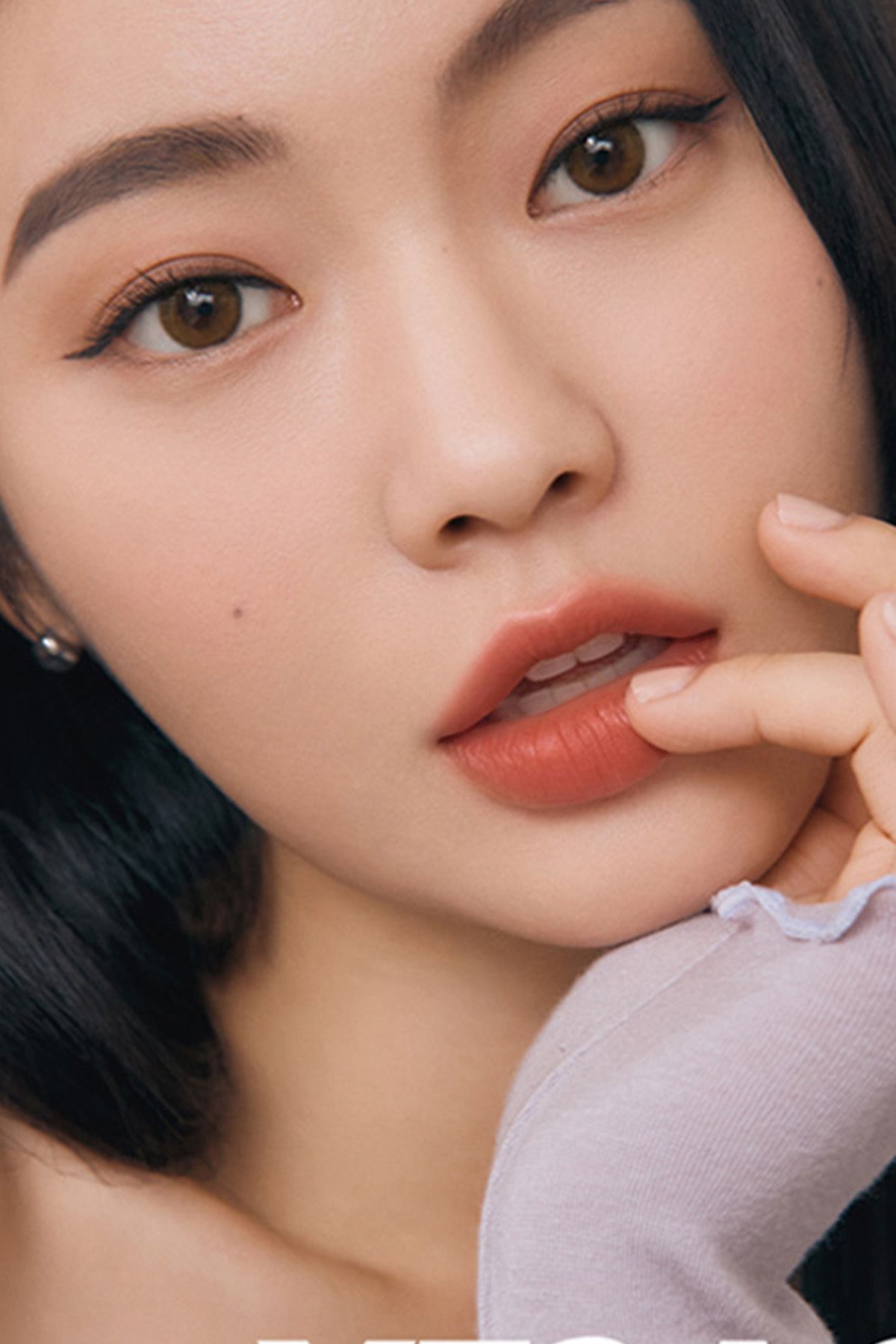 CLIO-Clio Dewy Blur Tint - Light Texture, Moisturizing, Blur Effect (06 Cozy Peach) 7