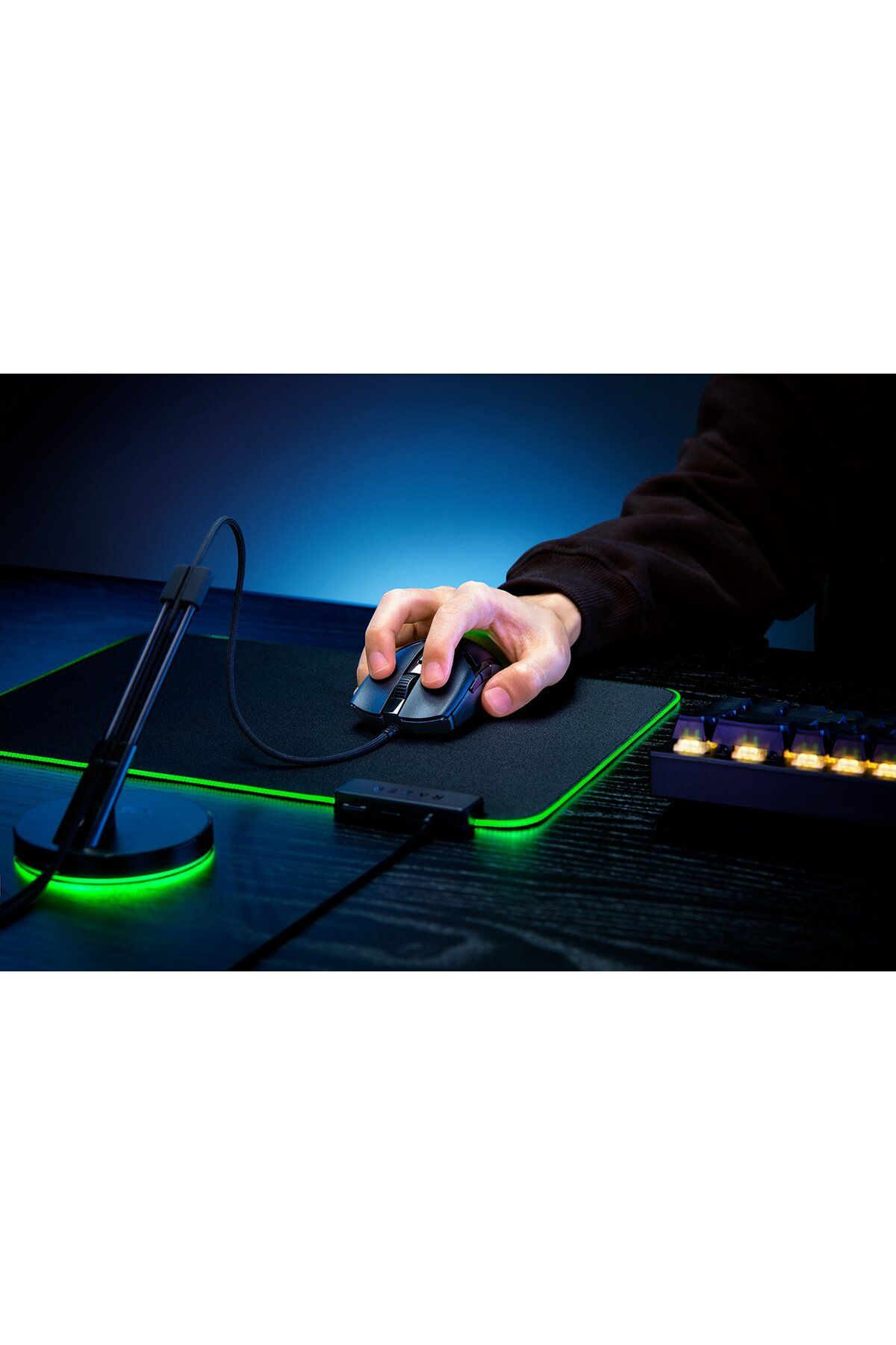 RAZER-كوبرا - ماوس ألعاب سلكي خفيف الوزن مع Razer Chroma RGB 6