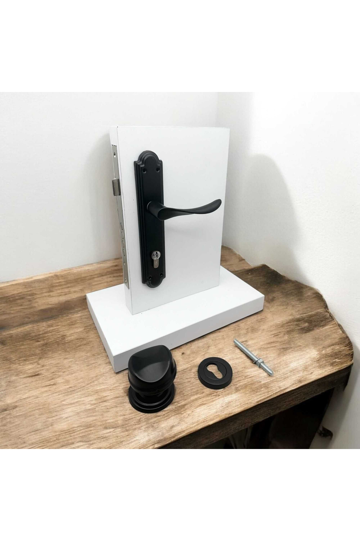 KOLDOOR-Leaf Sleeve Matte Black Mirrored Yale Steel Door Handle Right Press One Side + Mallet and Bottom Badge 4