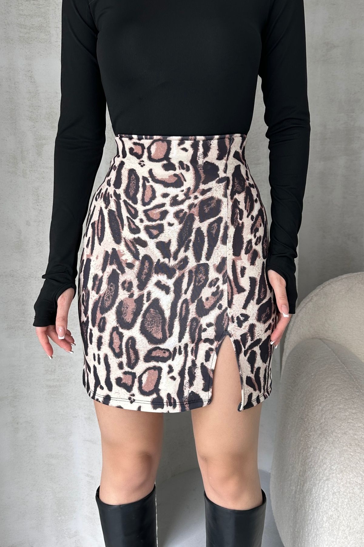 Fav Style-Women's Leopard Print Mini Skirt with High Waist Elastic and Slit - Cream 5