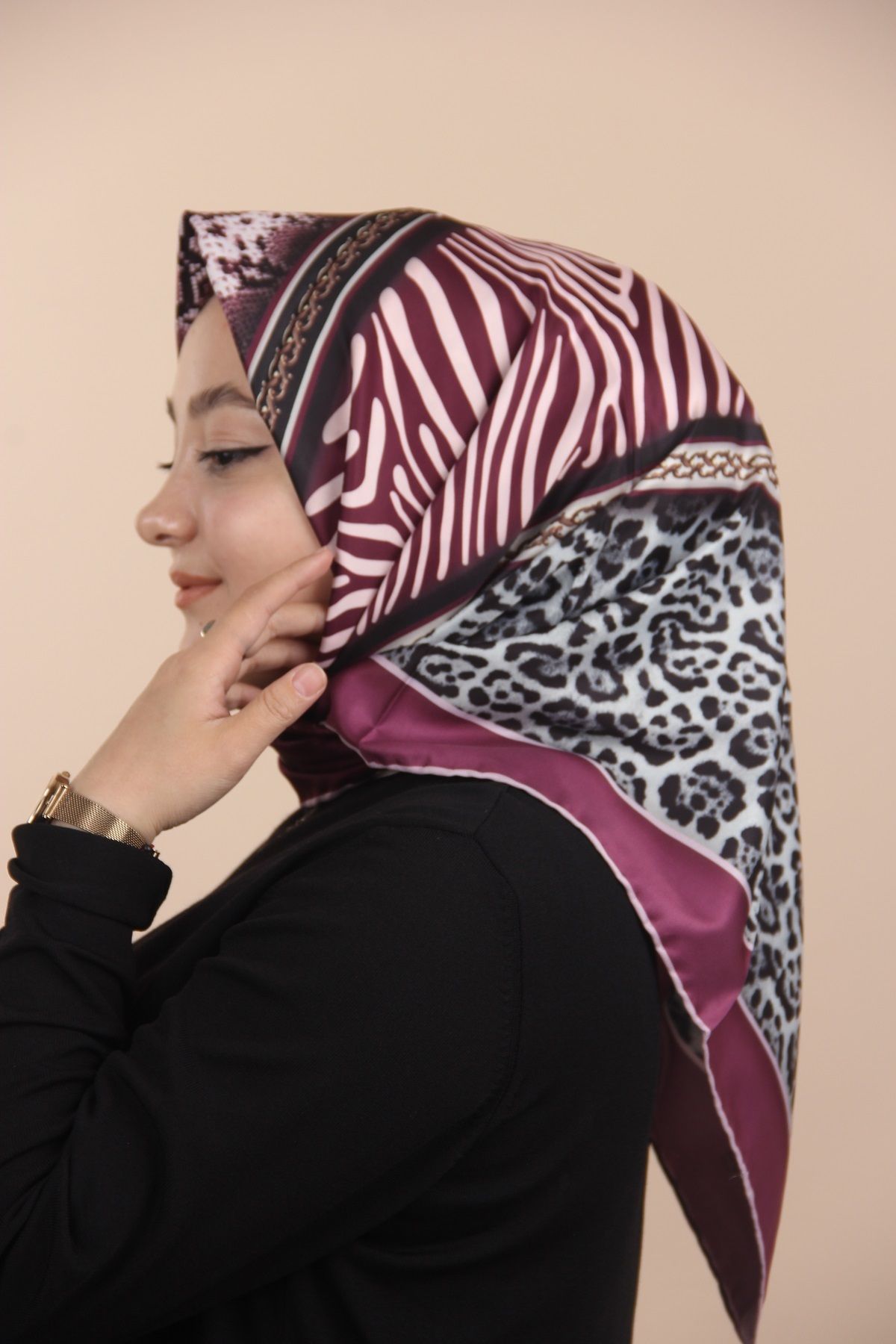 Sima-Dark Fuchsia Berussa Leopard 2 Polyester Twill Scarf 2