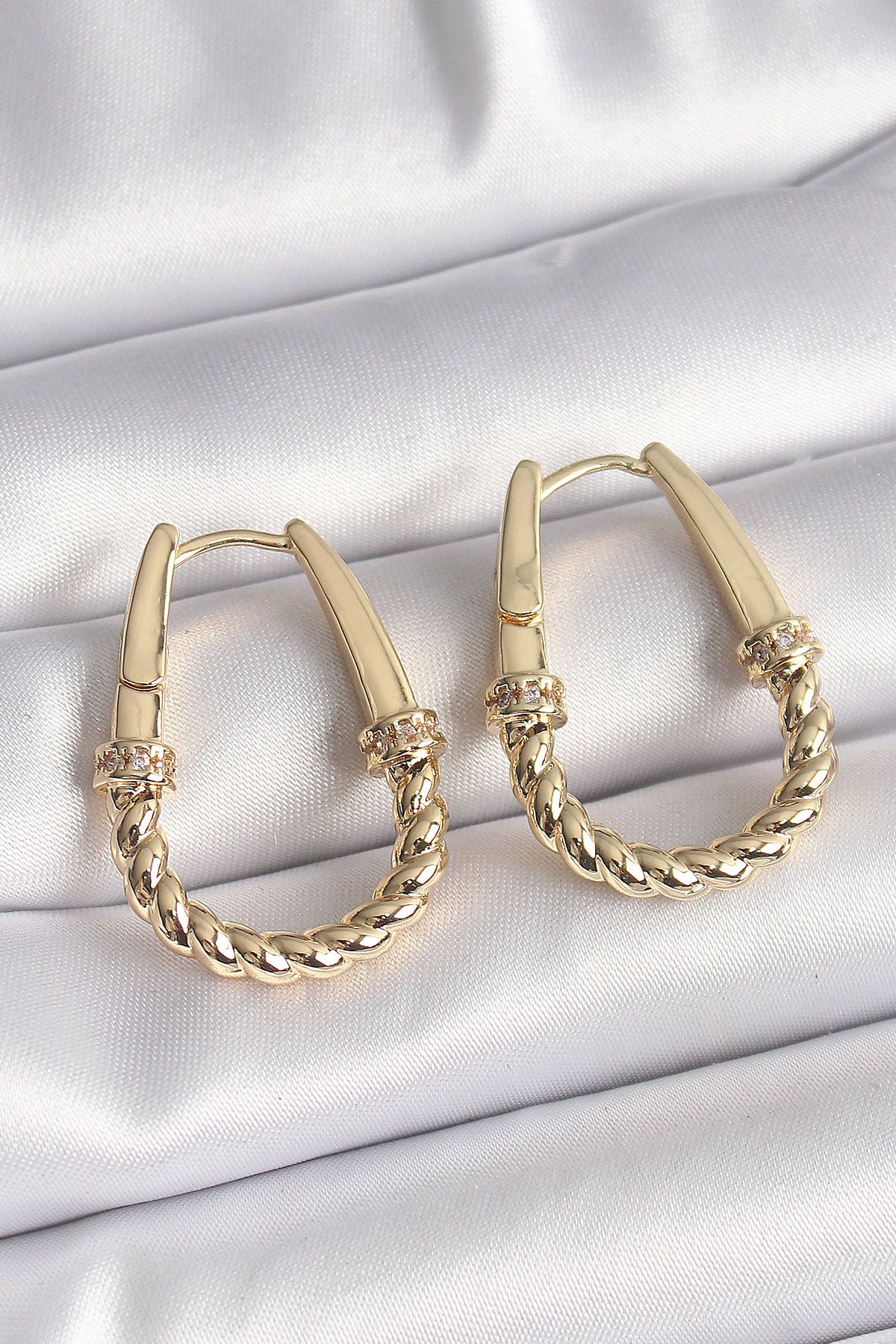New Things 316L Çelik Gold Renk Burgu Halka Model Kadın Küpe