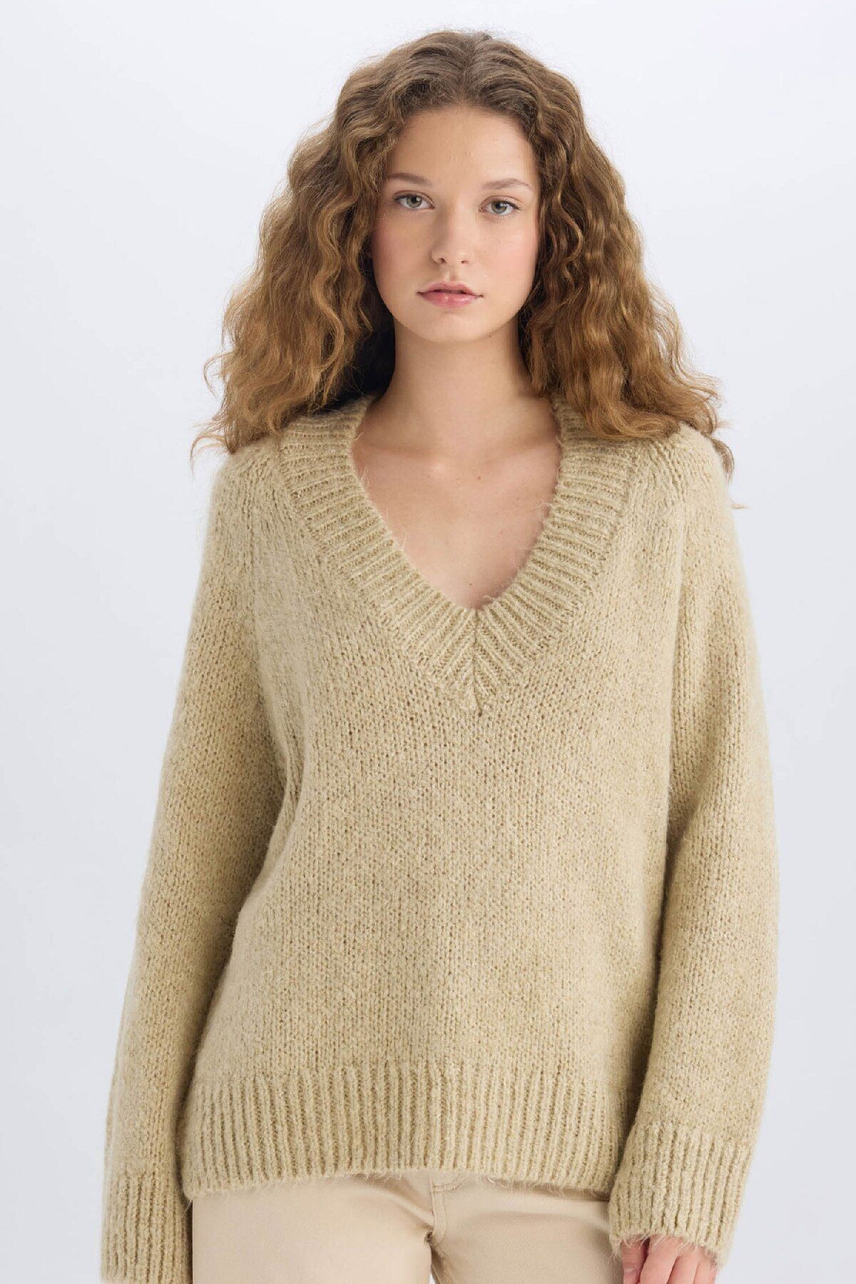 DeFacto-Oversize Wide Fit V-Neck Knitwear Sweater A3264Axns 1