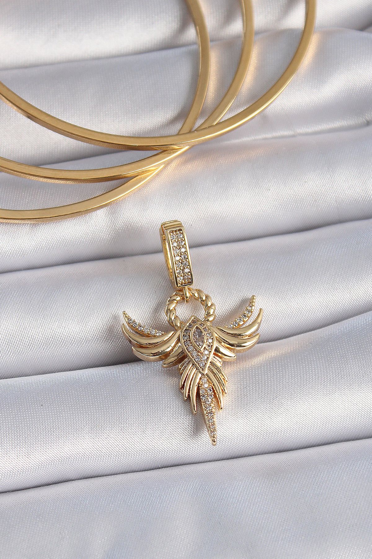 BirdoluSepet Pirinç Gold Renk Zirkon Taşlı Anka Kuşu Model Ajda Charm
